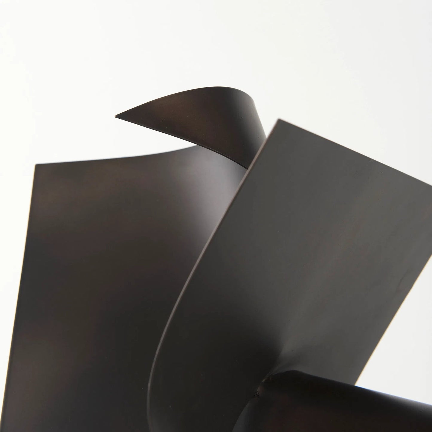 028 SI-2369429 | Closeup | Francesca Sculpture by Mercana. Made from metal in a unique style.