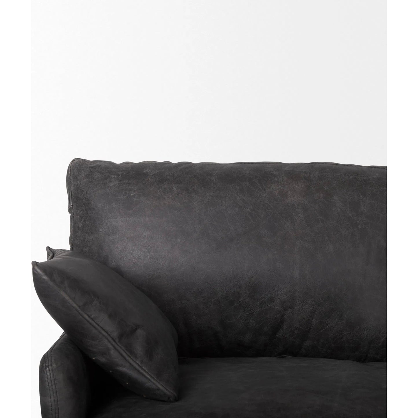 012 SI-2369308 | Closeup | Cochrane Sofa by Mercana. Made from genuine leather in a modern style.