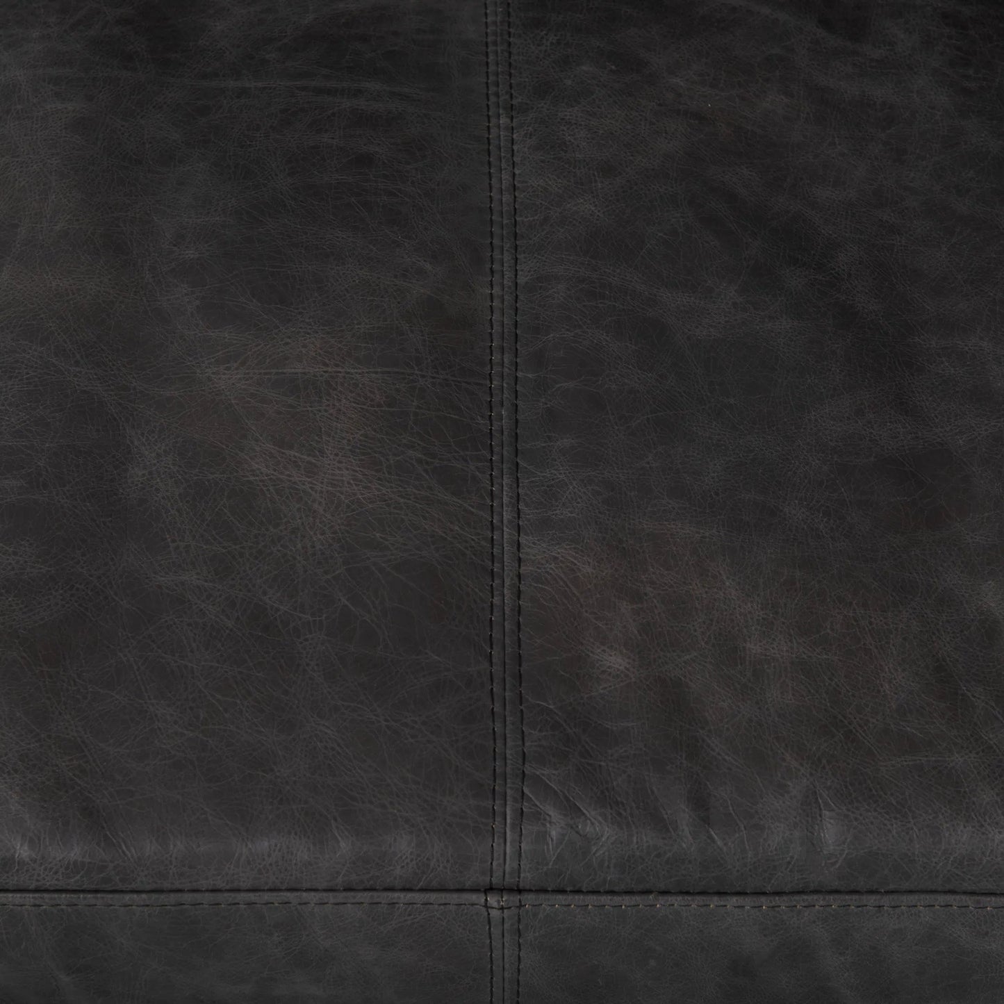 010 SI-2369308 | Closeup | Cochrane Sofa by Mercana. Made from genuine leather in a modern style.