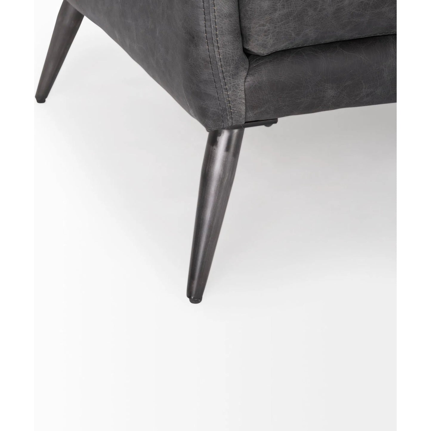 011 SI-2369308 | Closeup | Cochrane Sofa by Mercana. Made from genuine leather in a modern style.