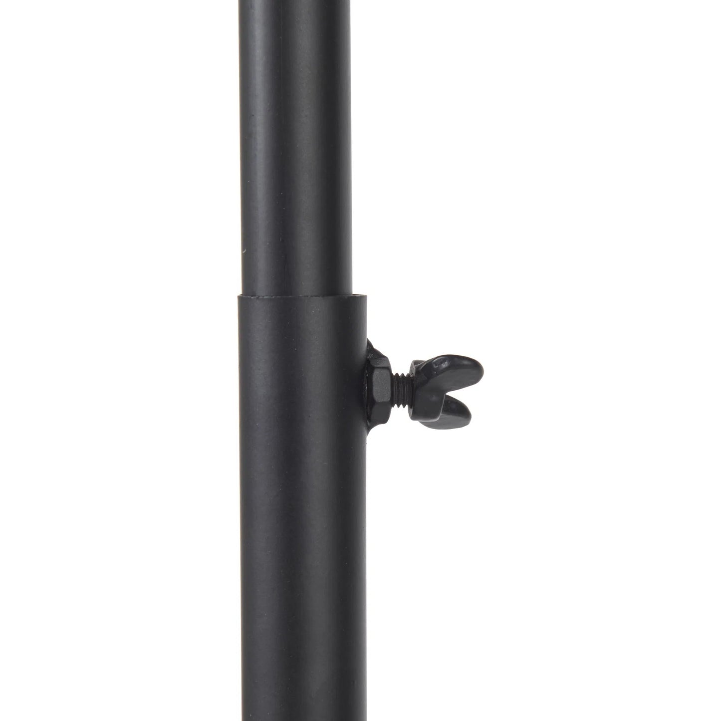 017 SI-2369285 | Closeup | Debdou Floor Lamp by Mercana. Made from metal in a modern style.