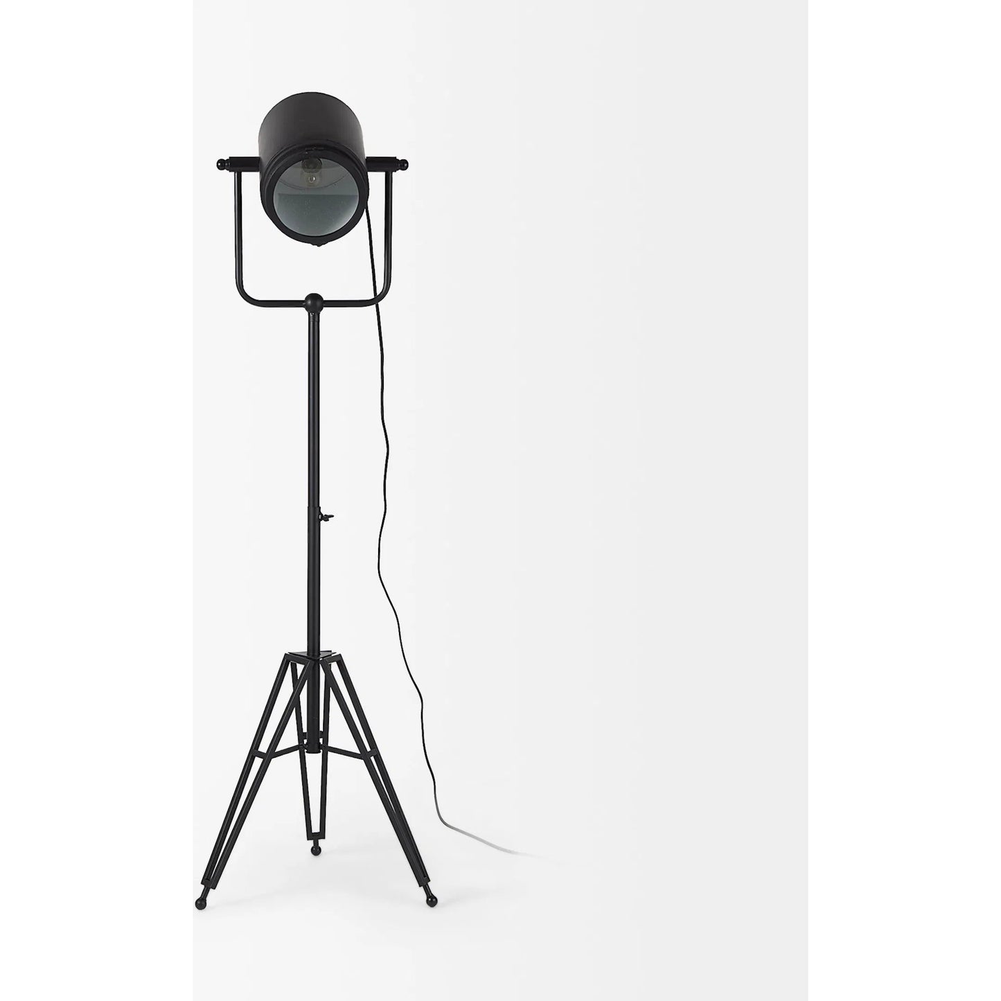 005 SI-2369285 | Additional Silo | Debdou Floor Lamp by Mercana. Made from metal in a modern style.