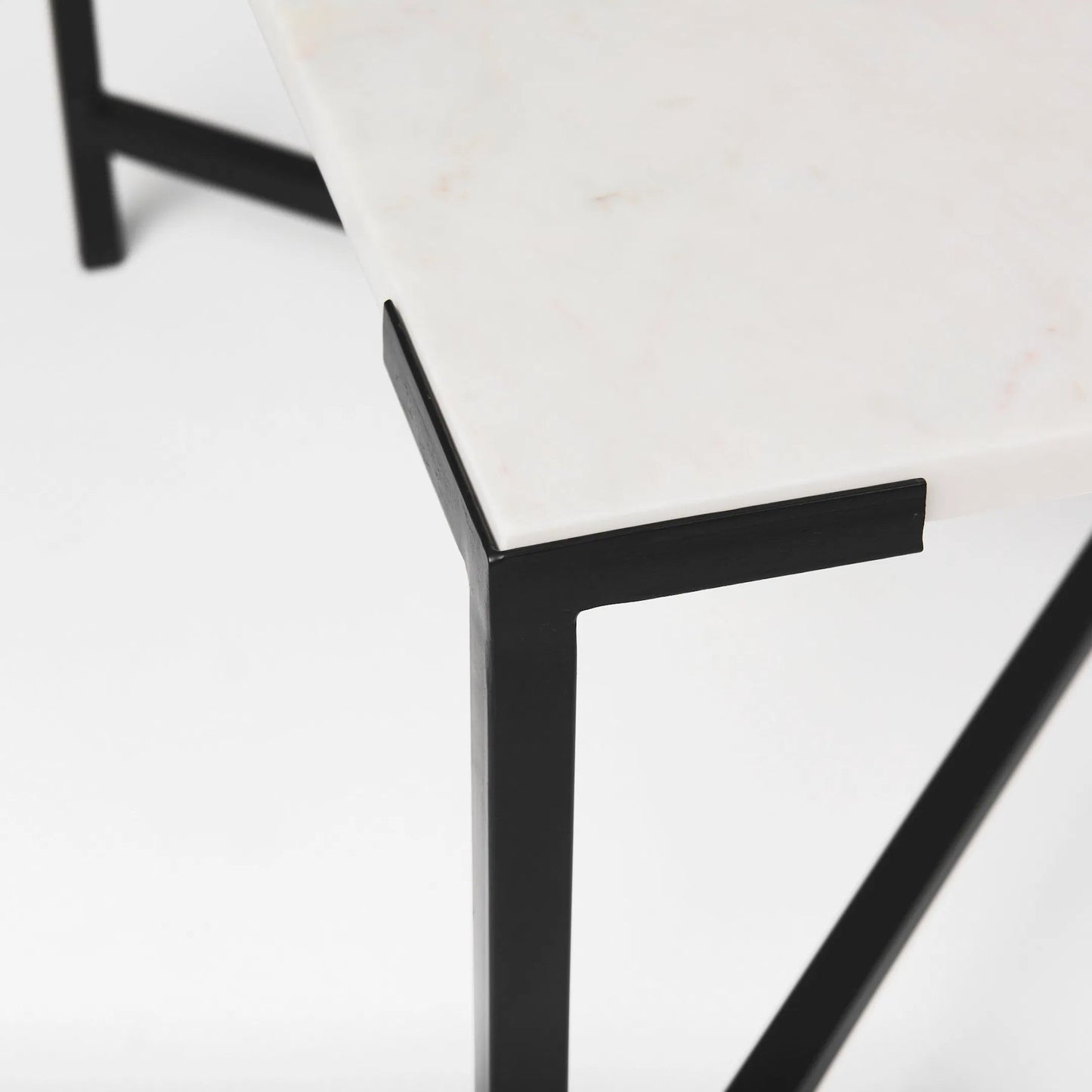 005 SR-387908 | Closeup | Lucas Coffee Table by Mercana in white, matte black. Made from marble, metal in a modern style.