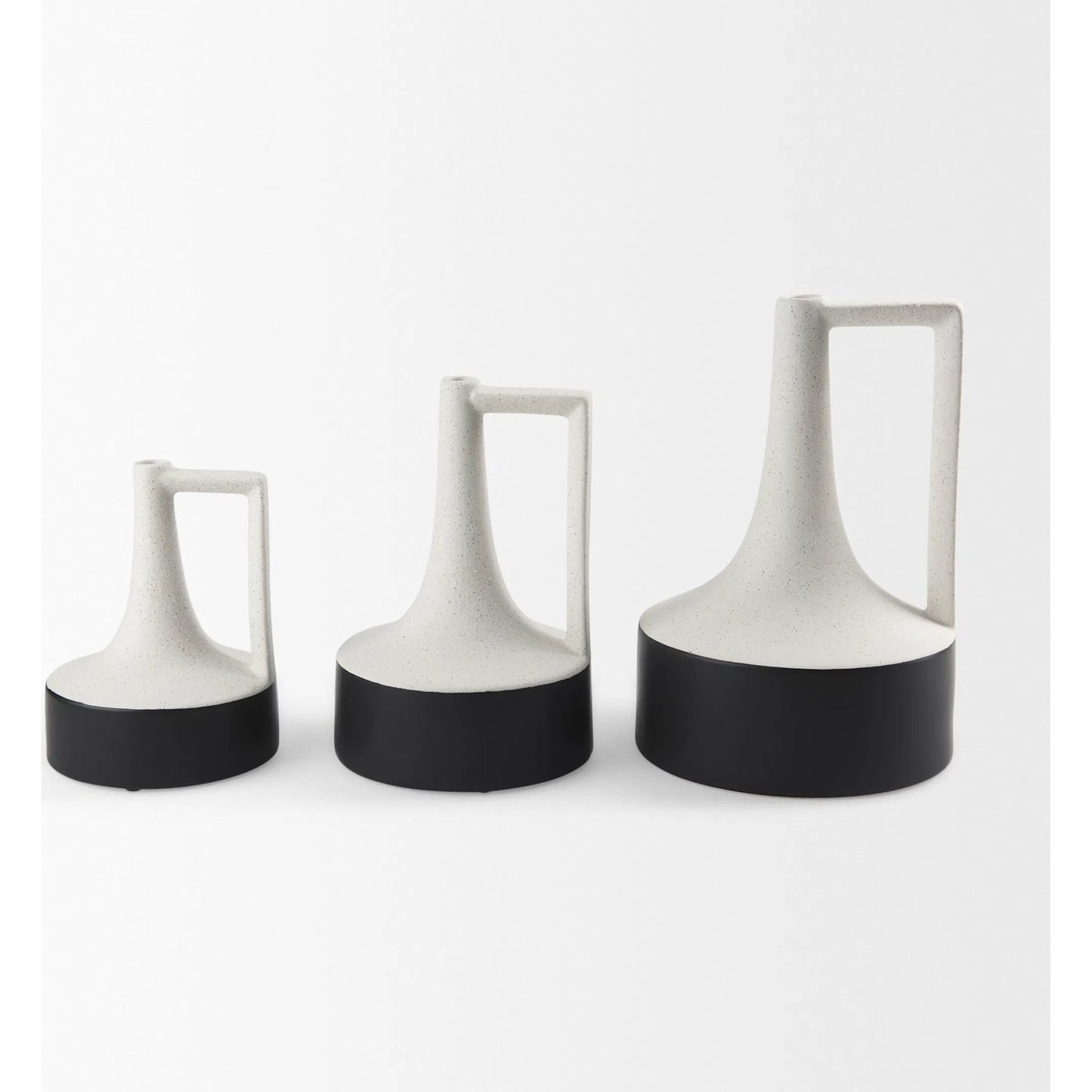 026 SI-2369674 | Closeup | Burton White & Black Jug Vase by Mercana in black, white. Made from ceramic in a modern style.