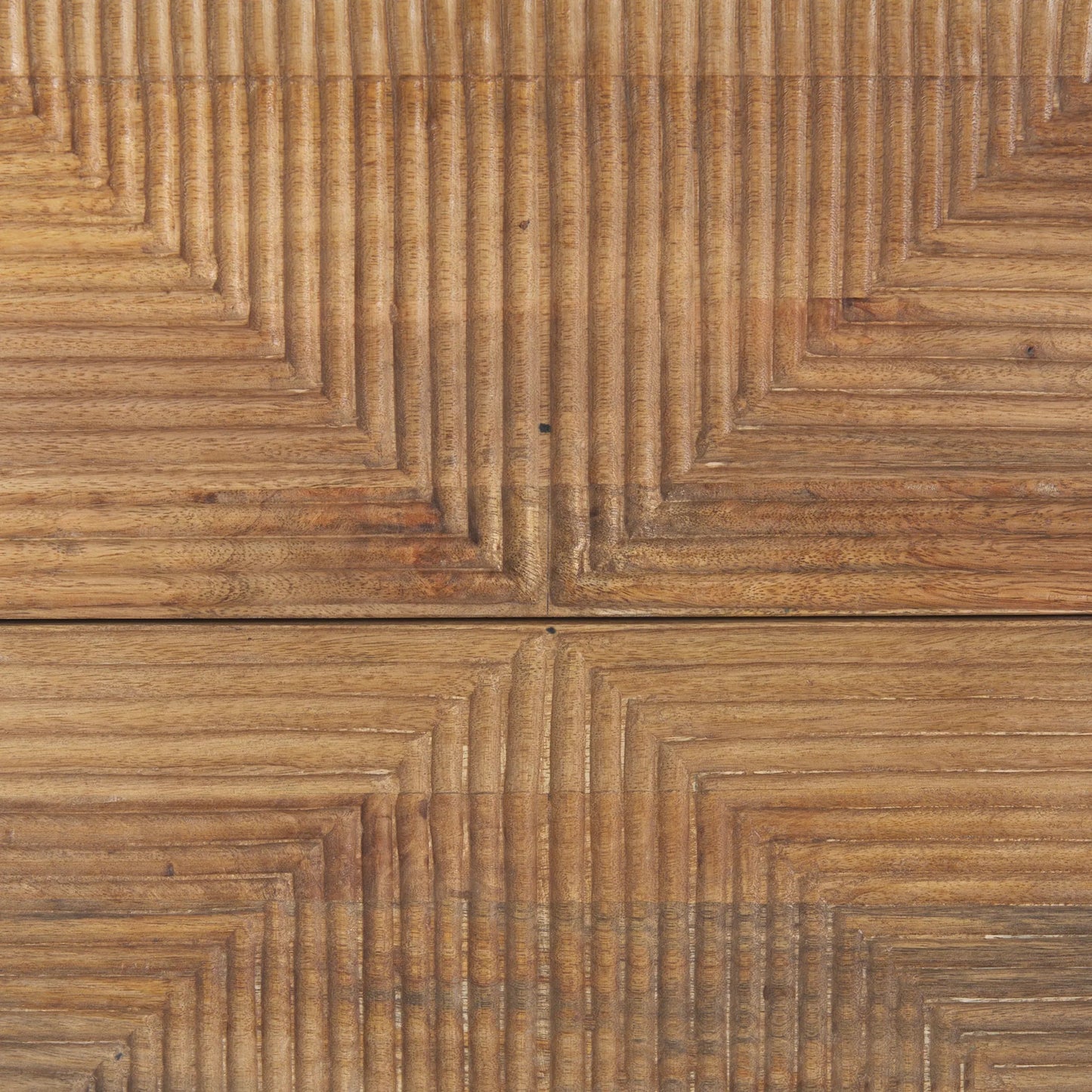 018 SI-2369893 | Closeup | Cairo Side Table by Mercana in brown. Made from solid wood in a transitional style.