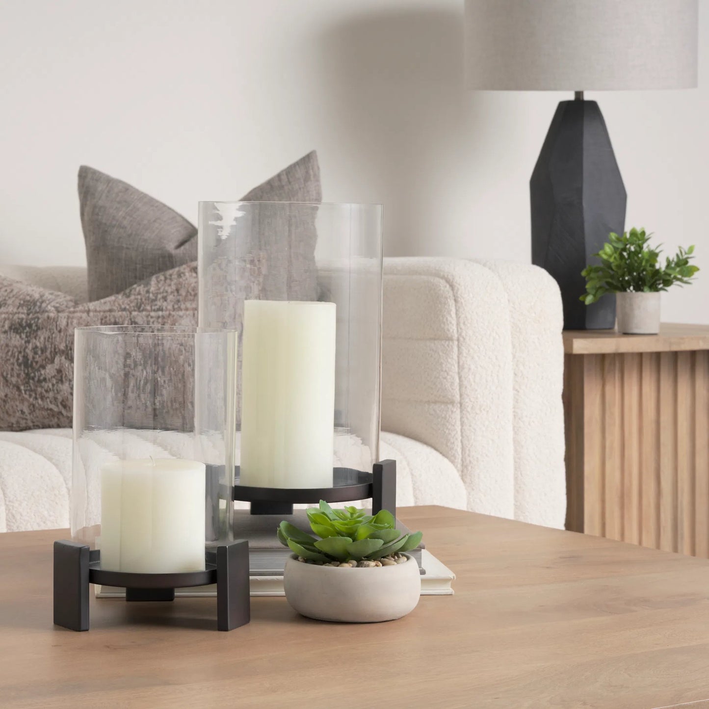 019 SI-2370401 | Lifestyle | Price Hurricane Candle Holder by Mercana. Made from unique in a modern style.