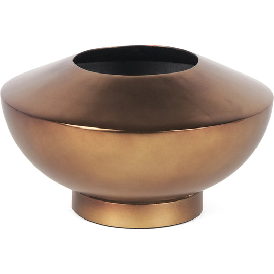 Quiana Vase by Mercana in gold. Made from metal in a modern style.