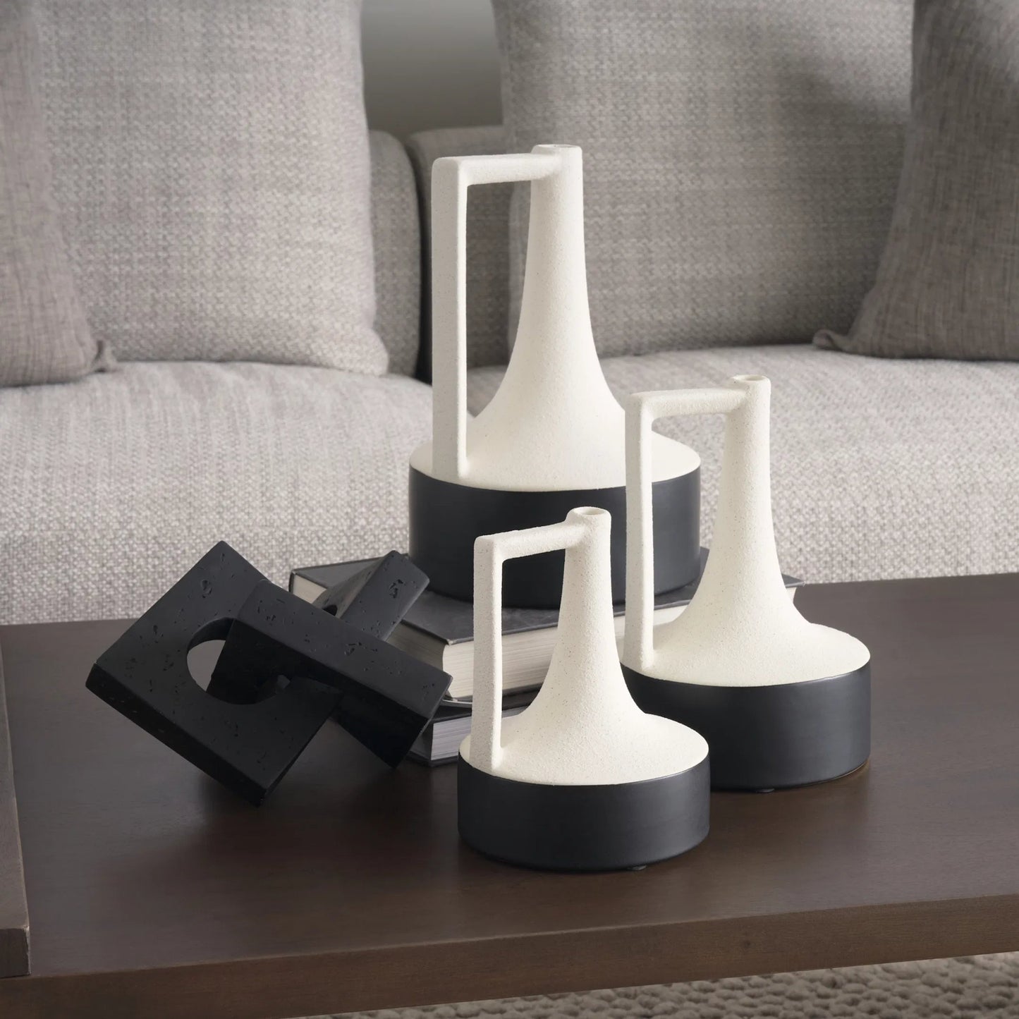 033 SI-2369674 | Lifestyle | Burton White & Black Jug Vase by Mercana in black, white. Made from ceramic in a modern style.