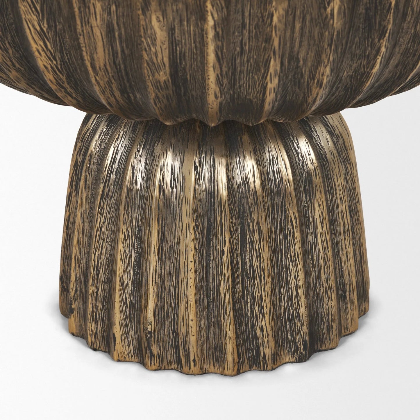 008 SI-2453185 | Closeup | Ciaran Fluted Decorative Bowl by Mercana. Made from metal in a unique style.
