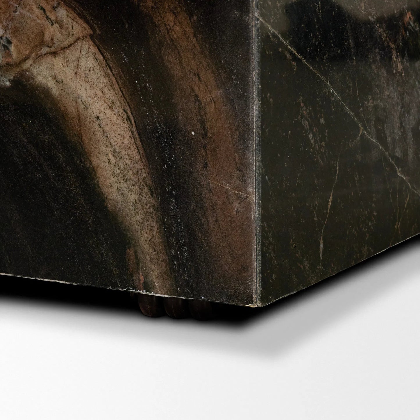 006 SI-2540776 | Closeup | Quadra Coffee Table by Mercana in black. Made from marble in a unique style.