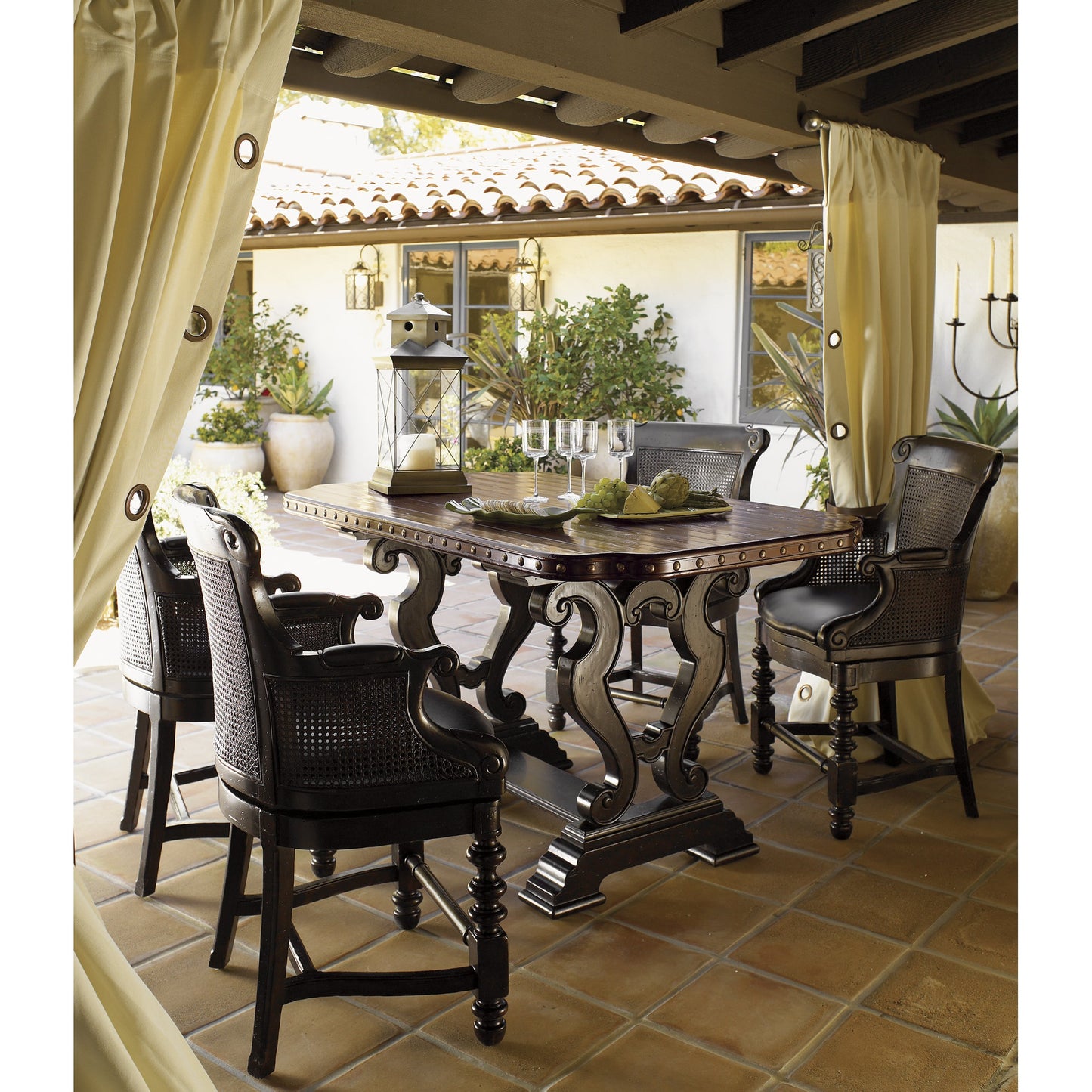 004 SR-836081 | Lifestyle | Dunkirk Swivel Counter Stool by Tommy Bahama Home in mocha. Made from unique in a traditional style.