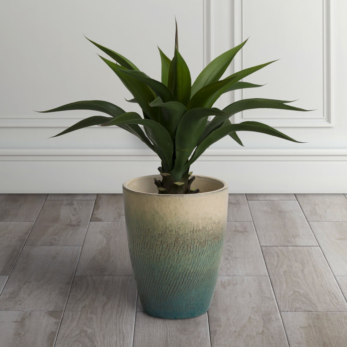 023 SR-697279 | Lifestyle | Bullet Planter by Emissary USA. Made from ceramic in a modern style.