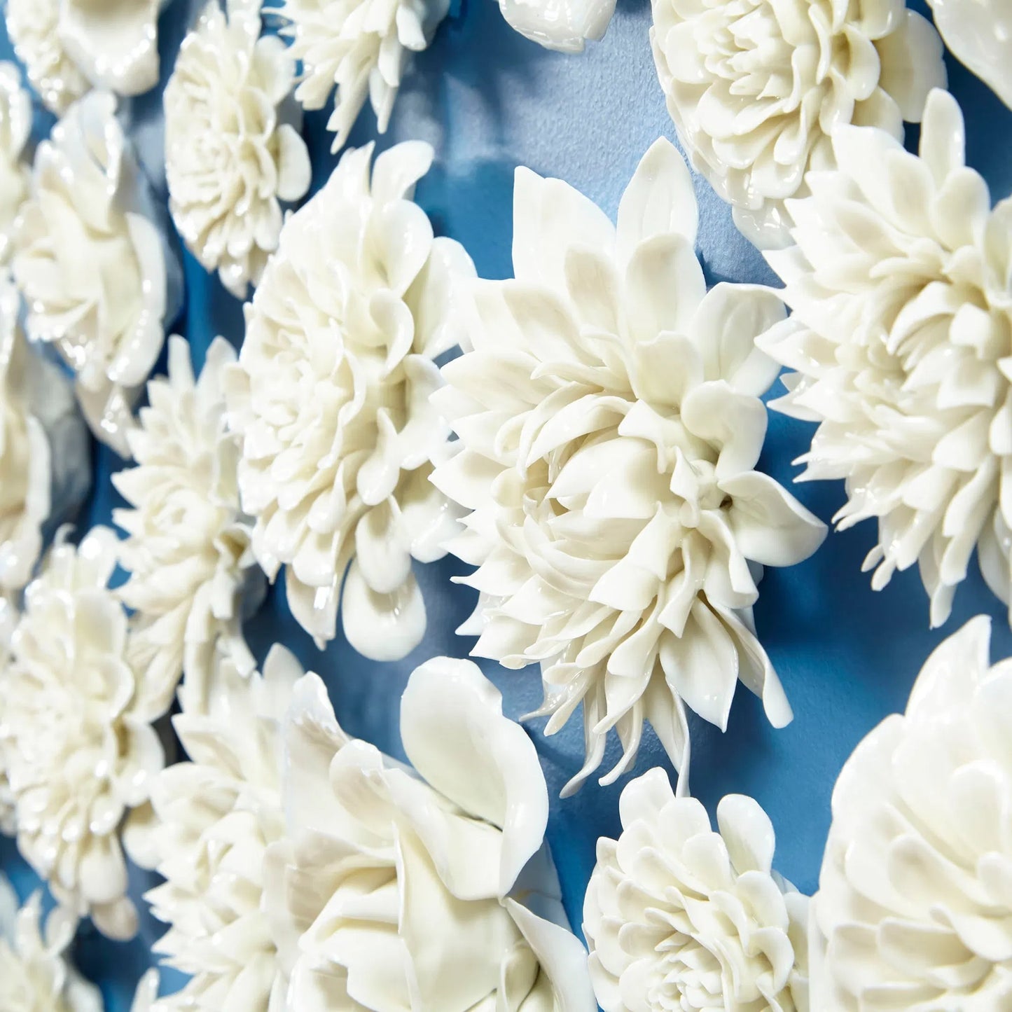 009 S-255624 | Lifestyle | Flourishing Flowers Wall Decor by Cyan Design in off white glaze. Made from ceramic in a modern style.