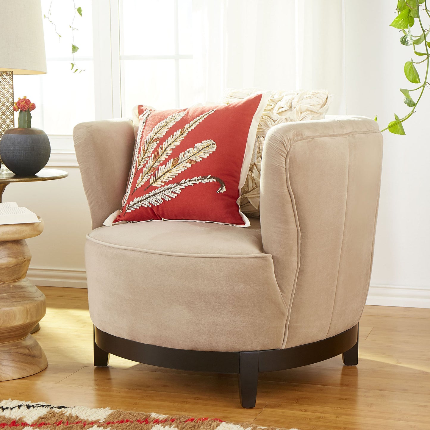 002 SR-745505 | Lifestyle | Plume Pillow Cover by Cyan Design in red, white. Made from cotton in a eclectic & global style.