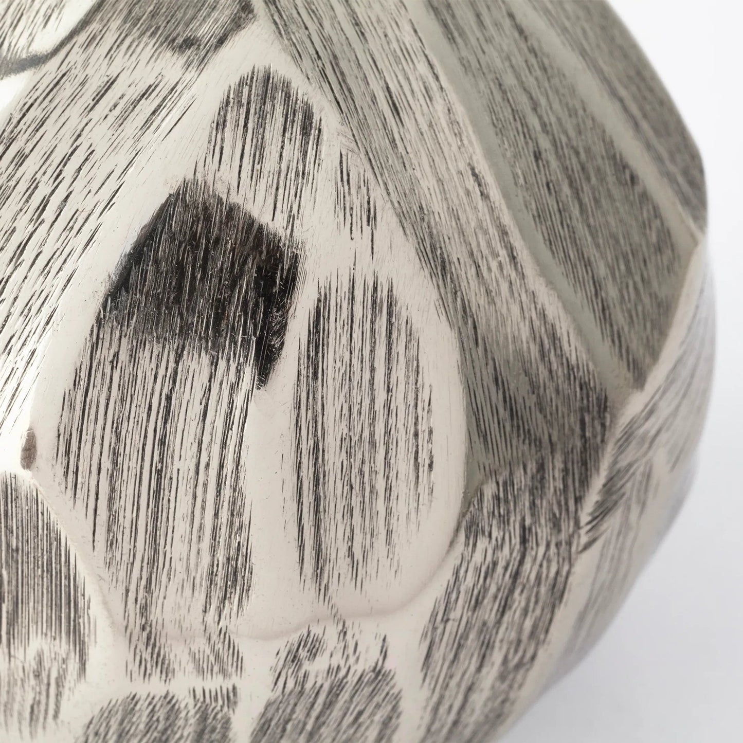 004 S-299758 | Closeup | Delovine Filler by Cyan Design. Made from aluminum in a modern style.