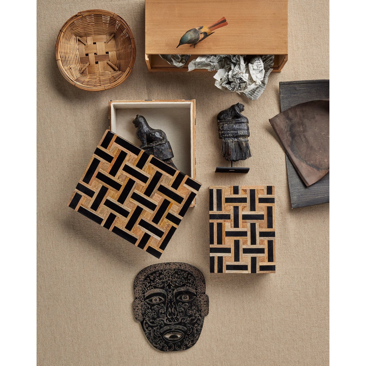 012 SI-2191635 | Lifestyle | Aarna Box Set by Currey and Company. Made from composite, wood, engineered hardwood, linen in a modern style.