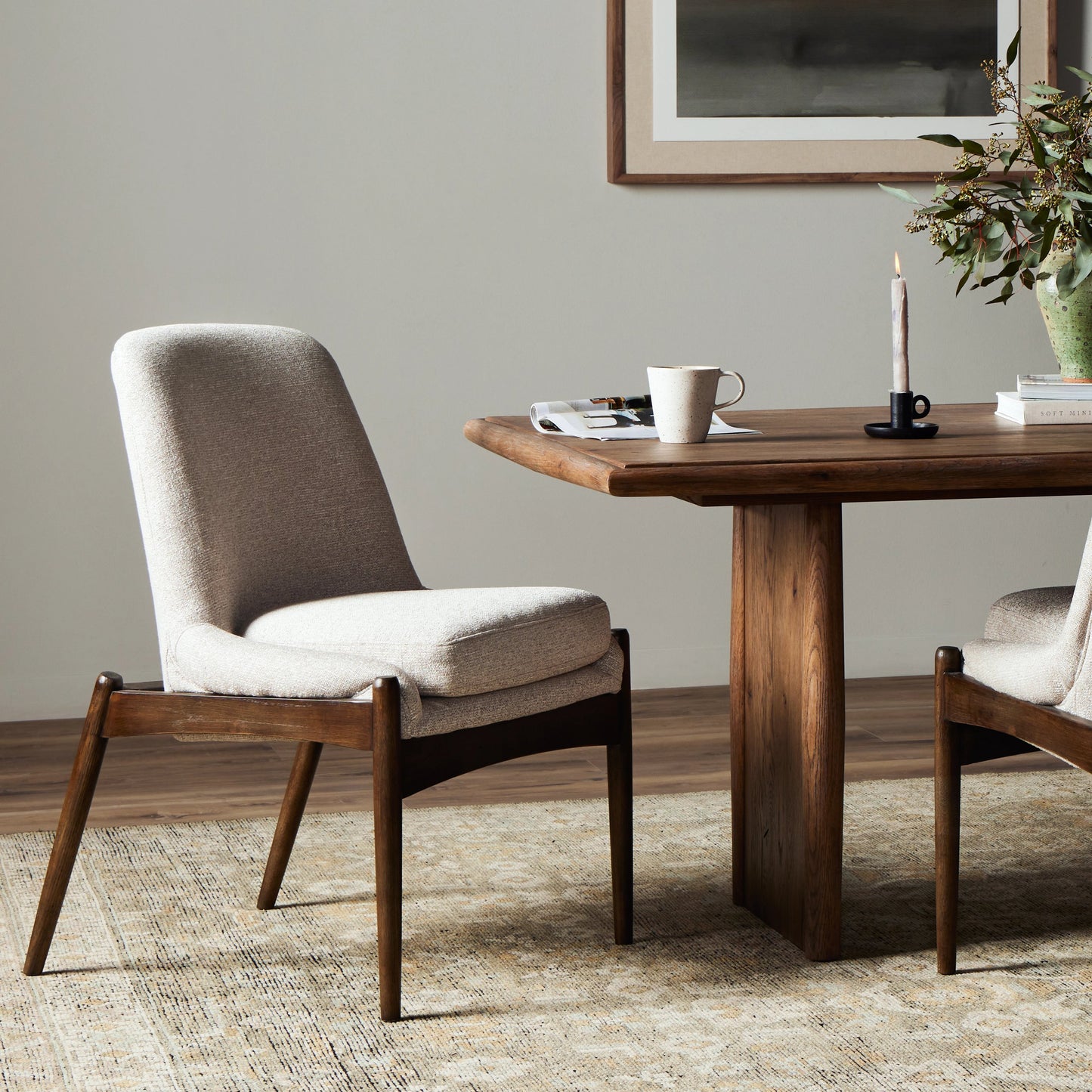 020 SI-1980135 | Lifestyle | Braden Dining Chair by Four Hands in light camel, warm oak. Made from 100% polyester, solid oak in a modern style.
