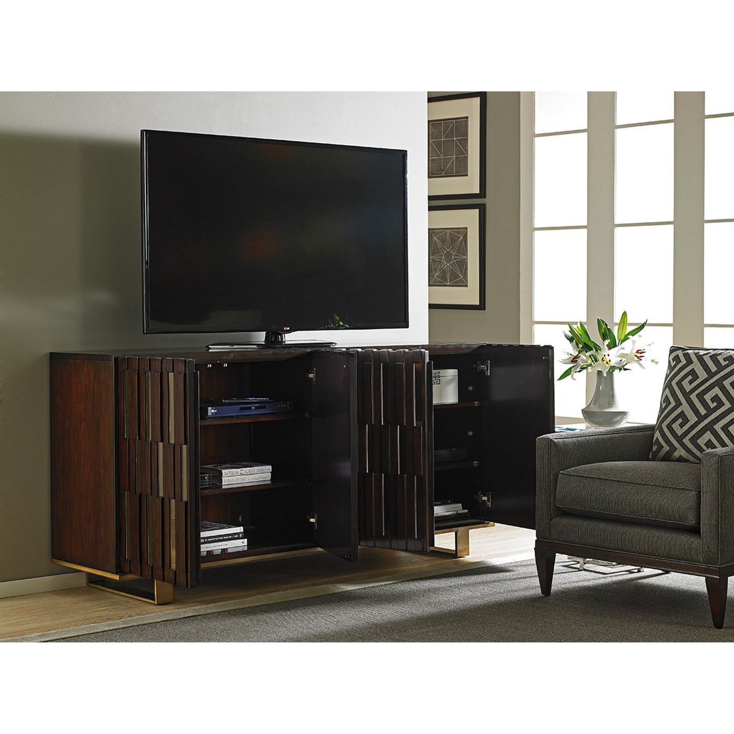 004 SR-835886 | Lifestyle | Quantum Media Console by Sligh. Made from unique in a modern style.