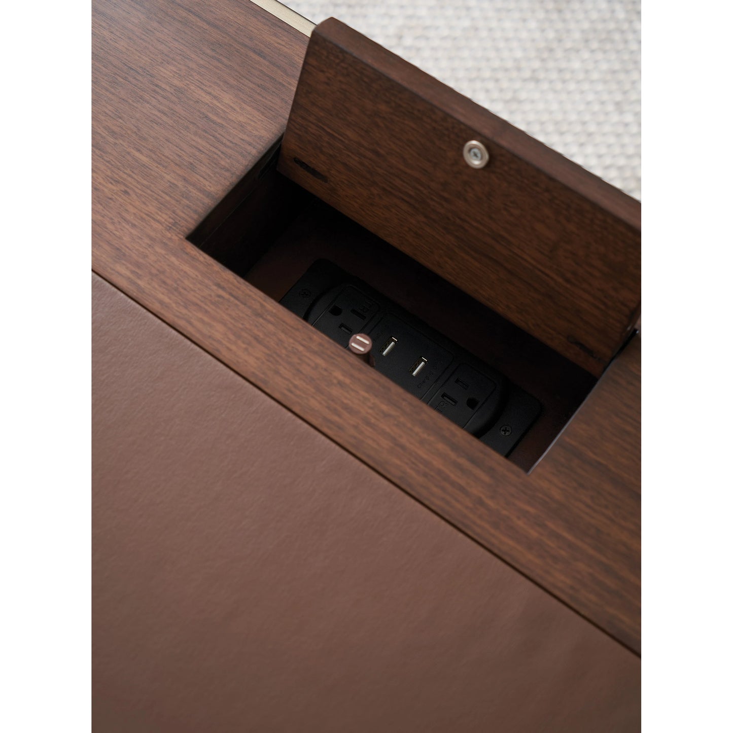 009 SI-2013204 | Closeup | Berwick Writing Desk by Sligh in dark walnut. Made from unique in a transitional style.