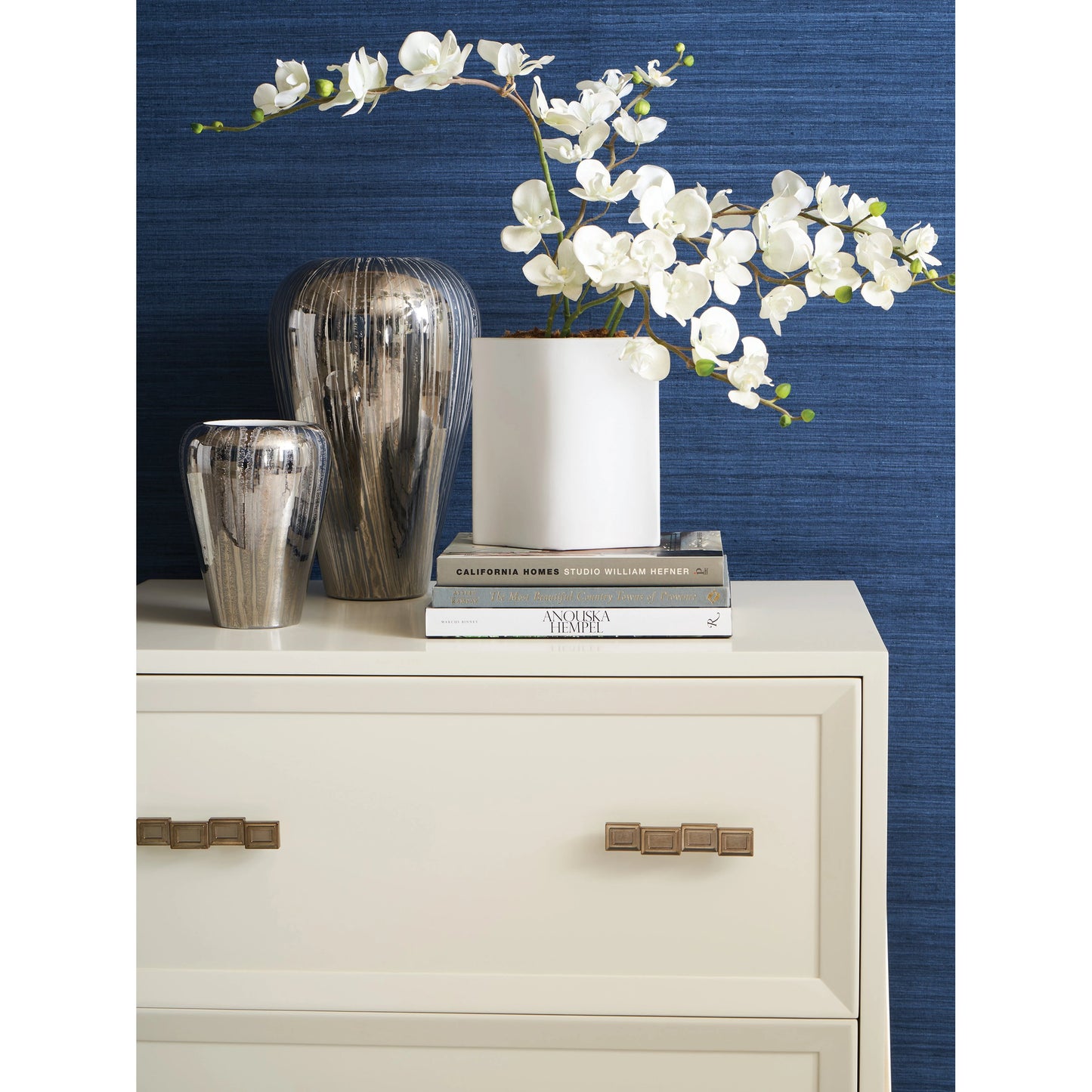 008 SI-2013209 | Lifestyle | Langley File Chest by Sligh in ivory. Made from unique in a modern style.