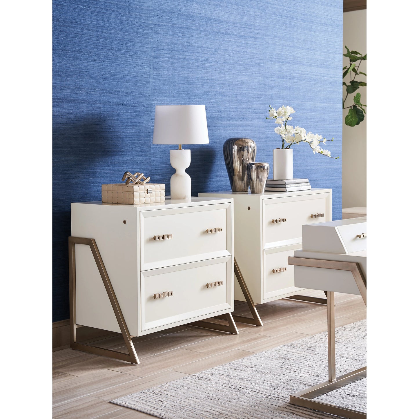 006 SI-2013209 | Lifestyle | Langley File Chest by Sligh in ivory. Made from unique in a modern style.