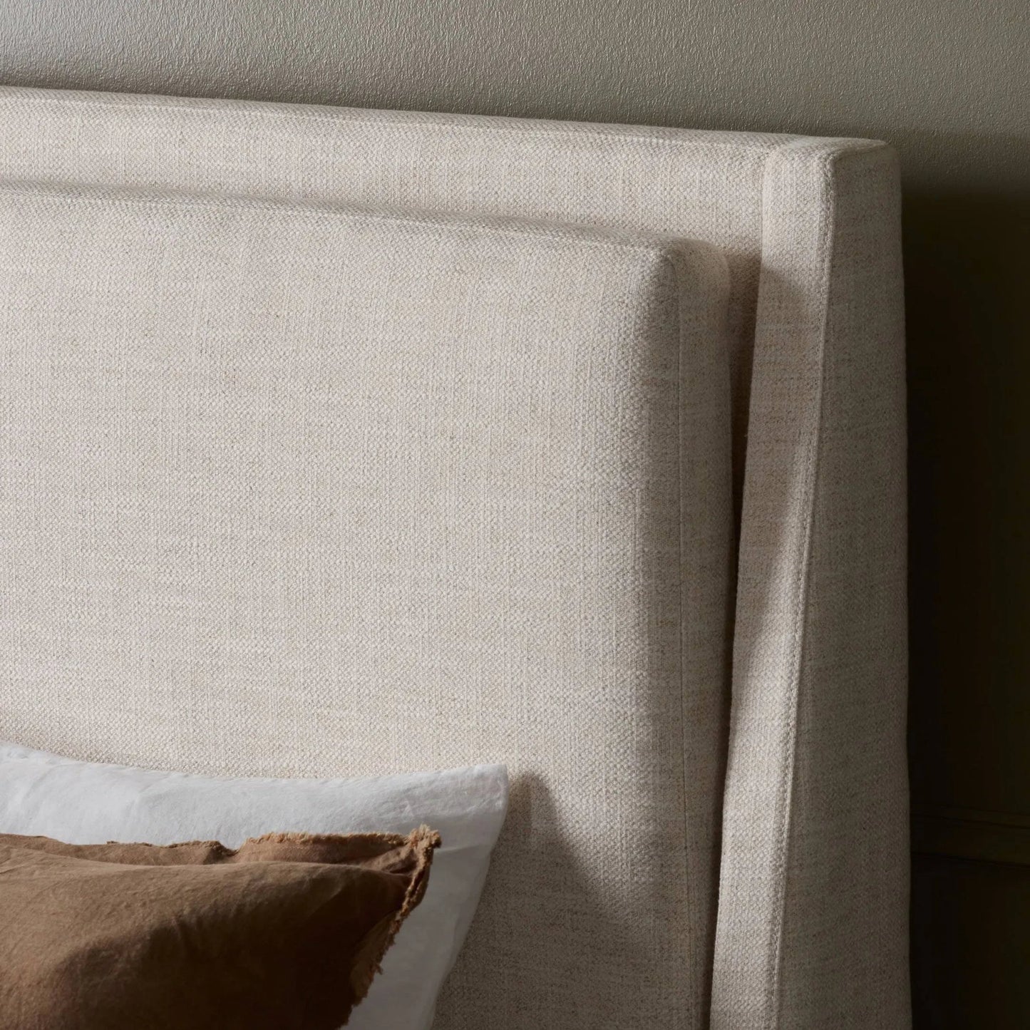 011 SI-2449409 | Closeup | Potter Bed by Four Hands in dover crescent, distressed natural. Made from 71% viscose (rayon), 17% polyester, 12% flax/linen, solid parawood in a unique style.