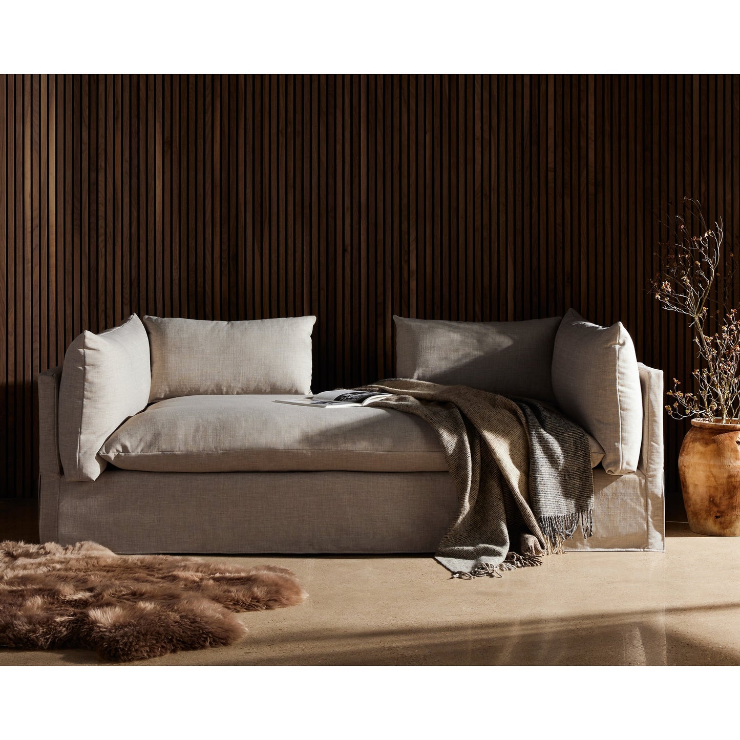 023 SI-1901576 | Lifestyle | Habitat Slipcover Chaise by Four Hands. Made from unique in a modern style.