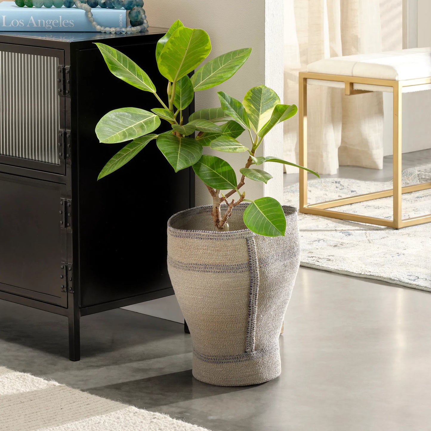 004 SI-2531204 | Lifestyle | Trophy Basket by Jamie Young. Made from seagrass in a unique style.