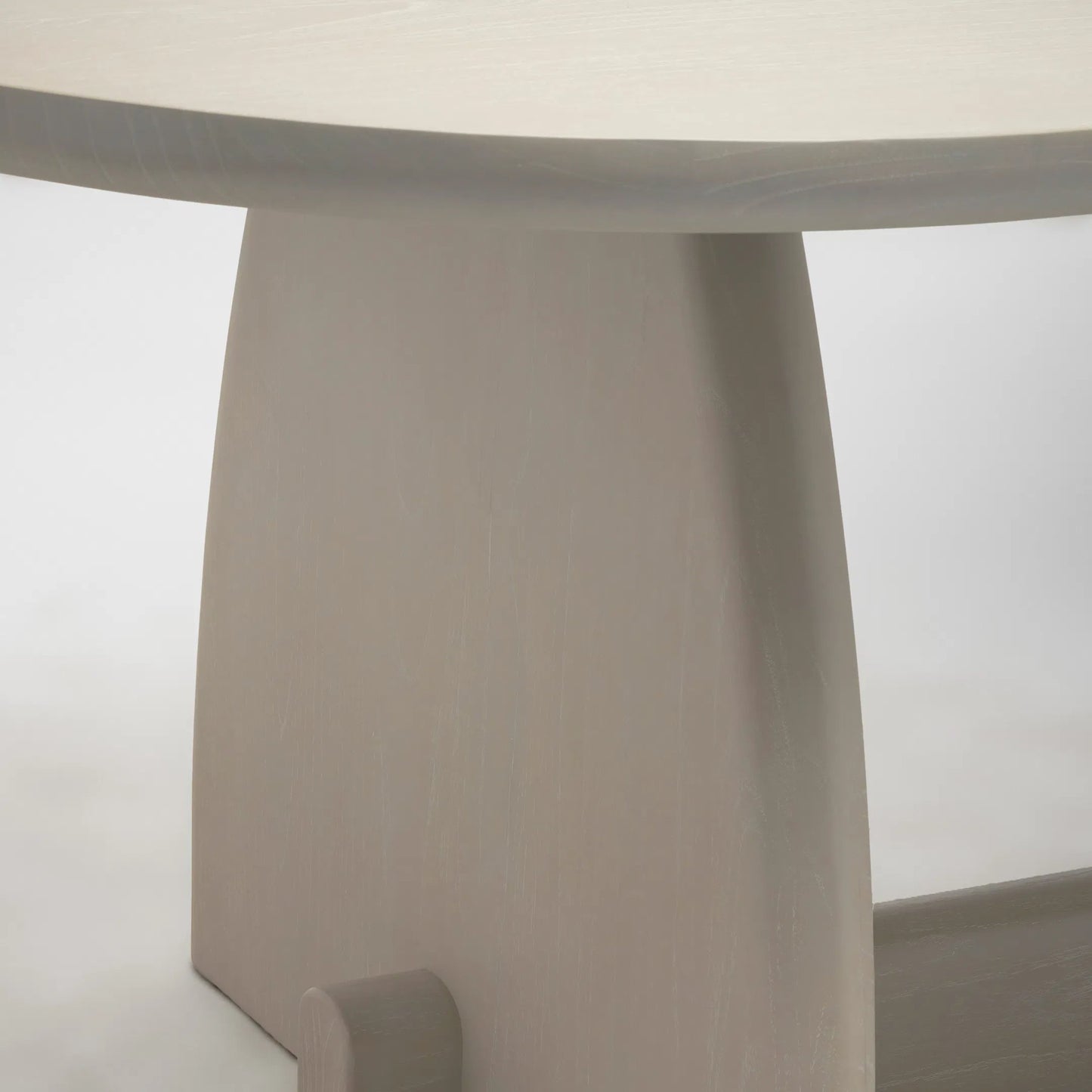 005 SI-2256529 | Closeup | Slade Dining Table by Interlude Home. Made from unique in a transitional style.