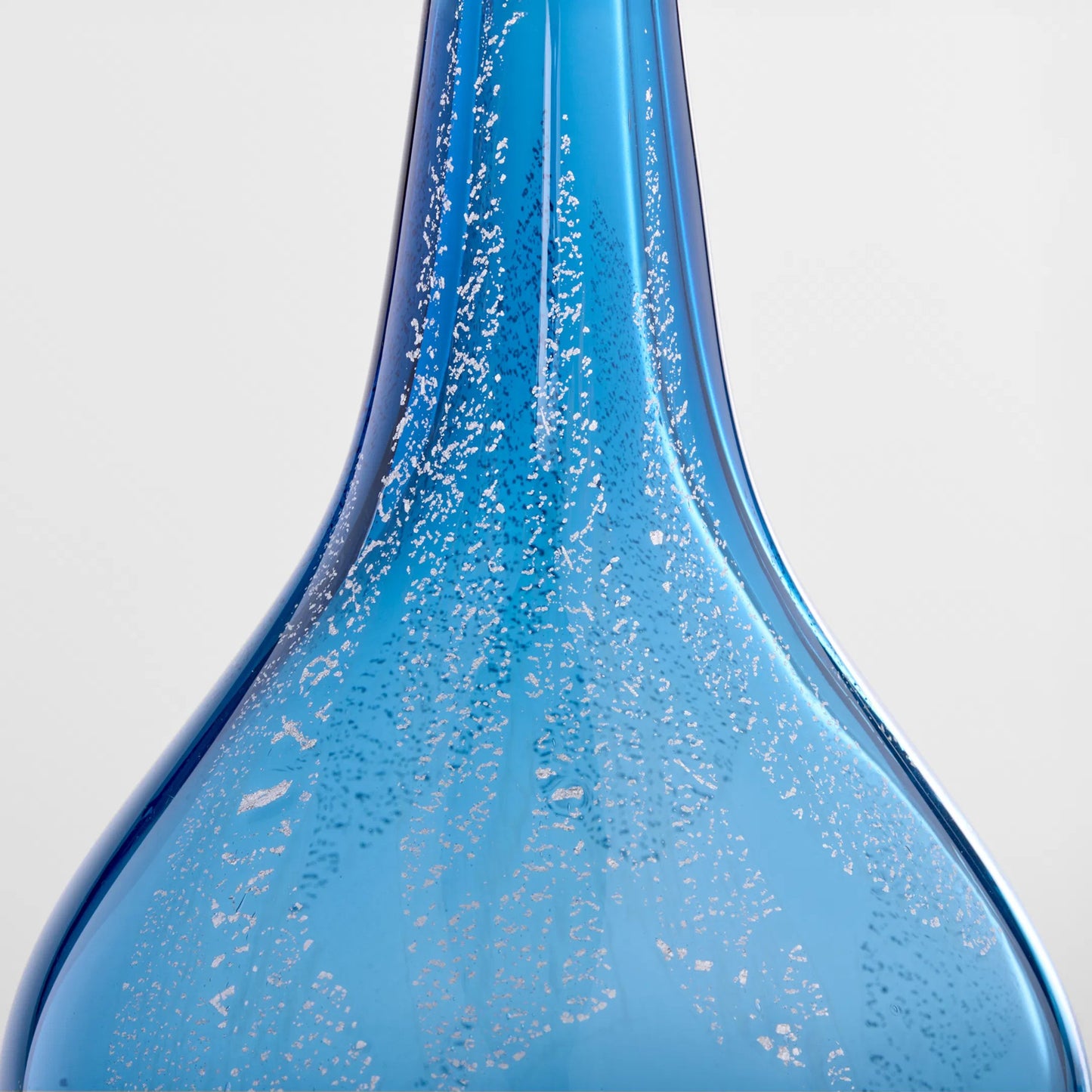 007 SI-2445051 | Closeup | Vero Vase by Cyan Design in blue, metallic. Made from glass in a eclectic & global style.