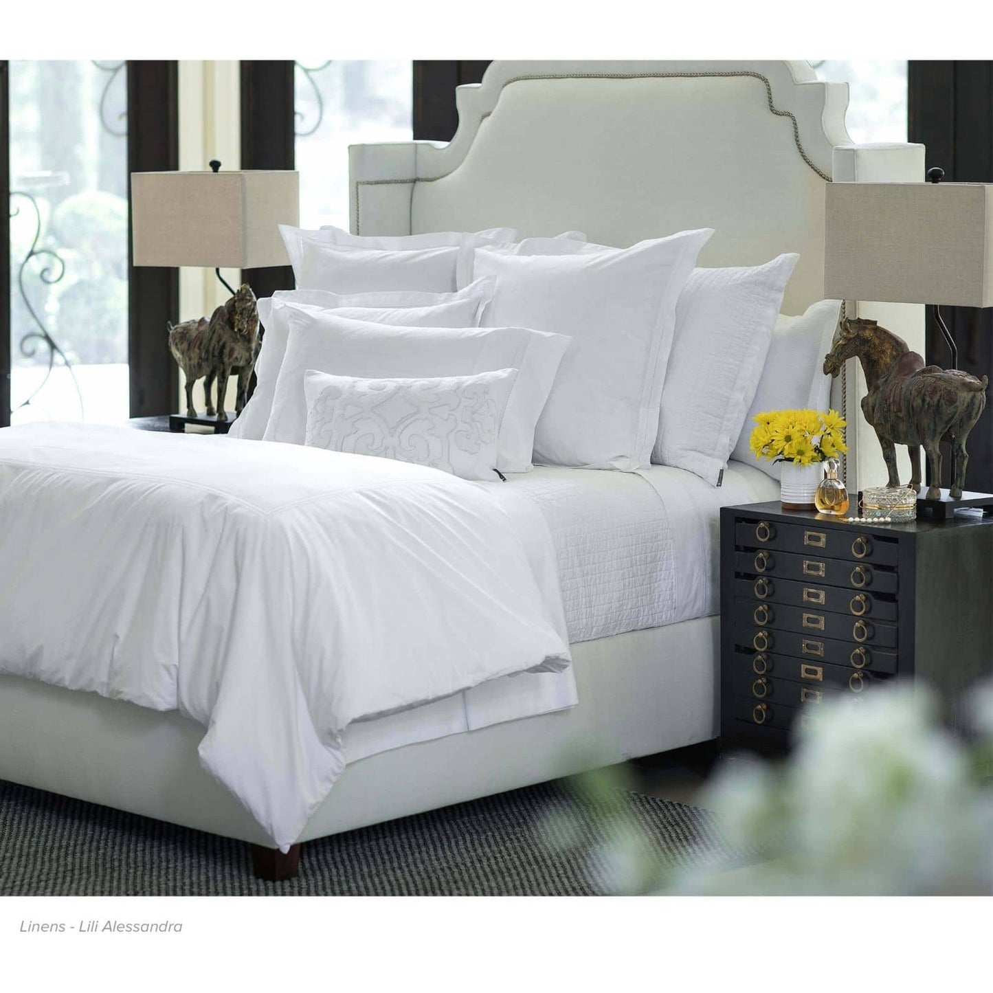 007 S-286874 | Lifestyle | Dynasty Horse Table Lamps Pair by Regina Andrew in distressed, painted and distressed painted. Made from resin in a eclectic & global style.