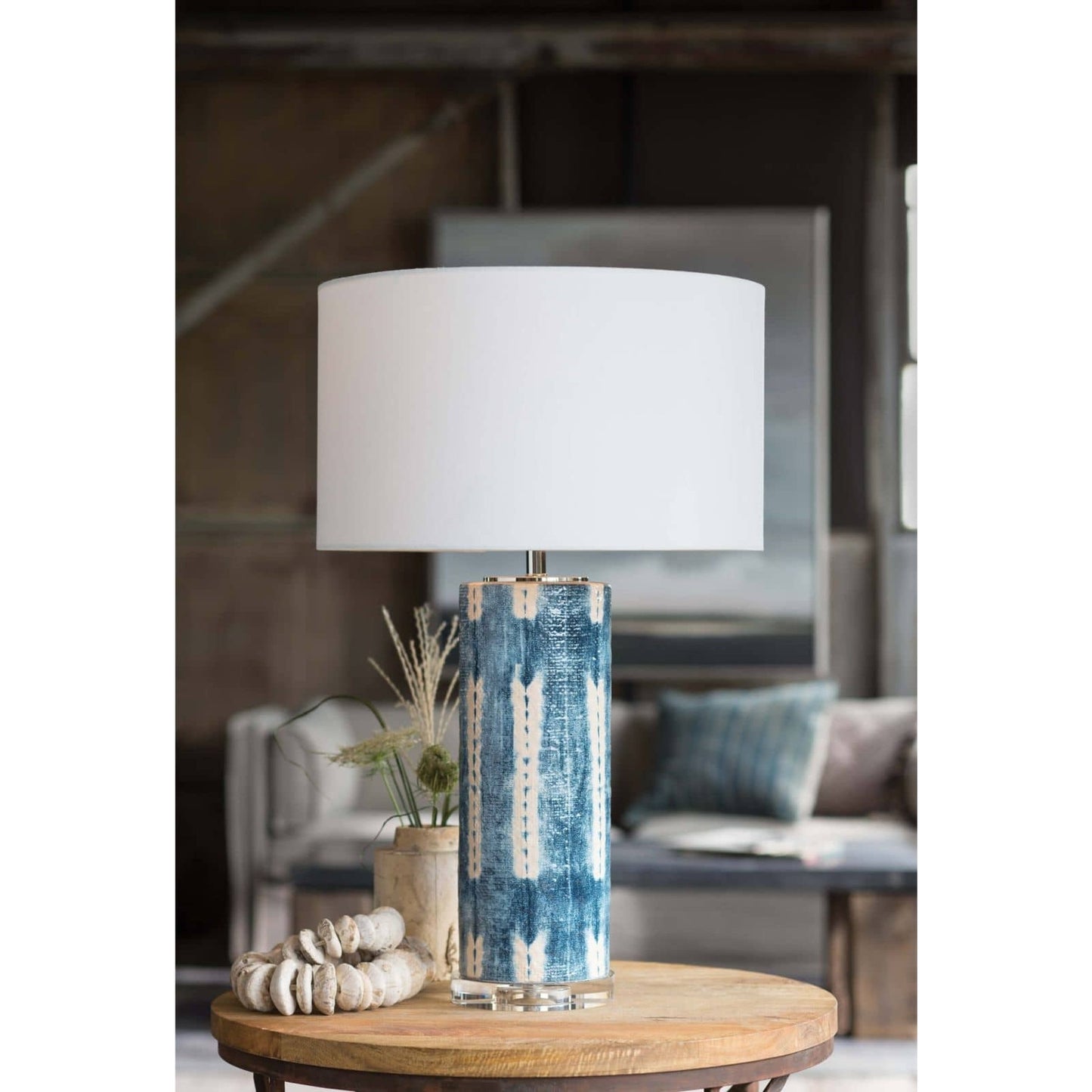 006 S-287037 | Lifestyle | Mali Ceramic Table Lamp by Regina Andrew in blue and indigo. Made from ceramic in a coastal style.