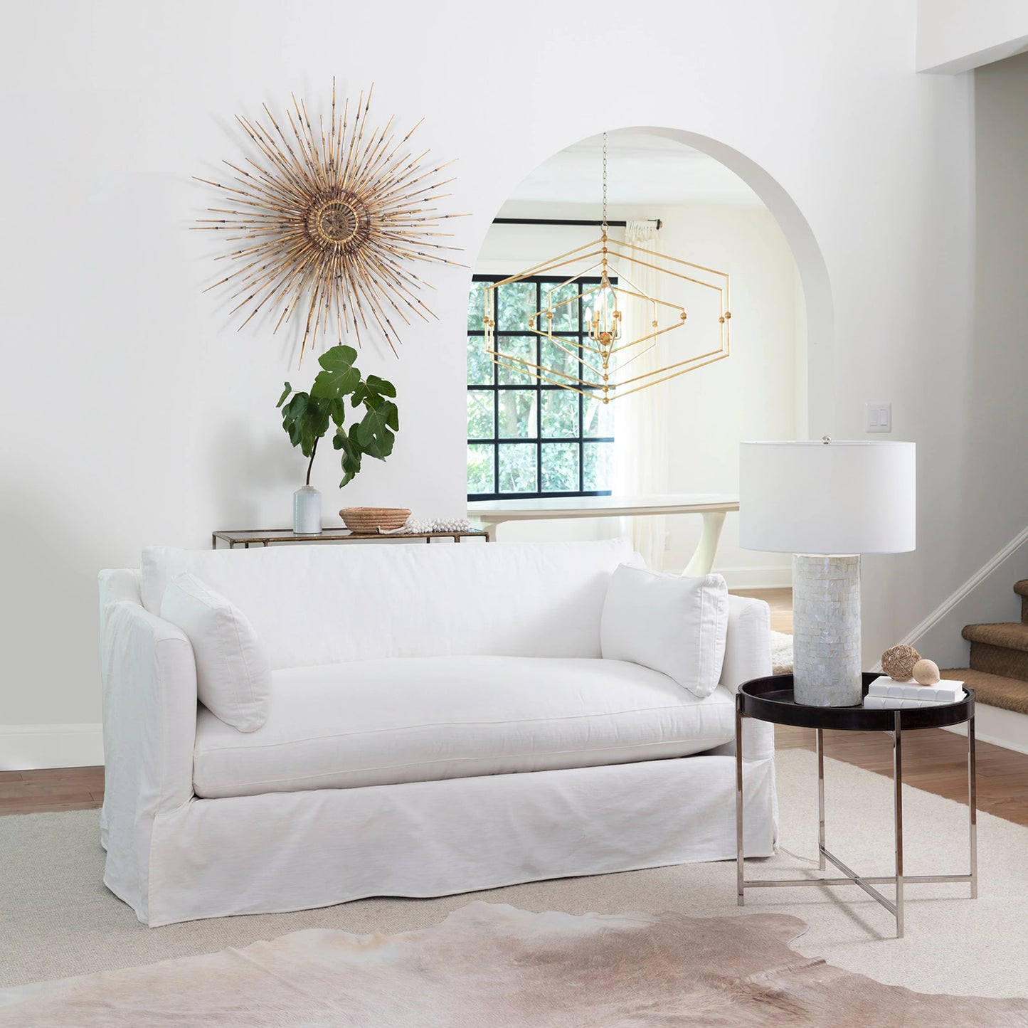 004 SI-2002183 | Lifestyle | Heavenly Mother of Pearl Table Lamp by Regina Andrew in neutral. Made from mother of pearl in a modern style.