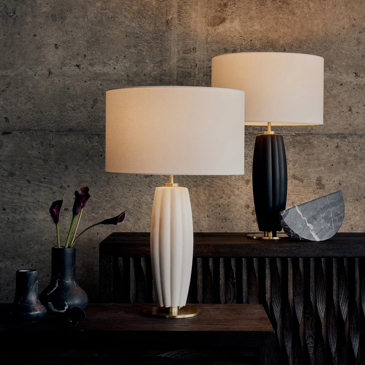 007 SI-2528169 | Lifestyle | Crocus Ceramic Table Lamp by Regina Andrew. Made from ceramic in a unique style.