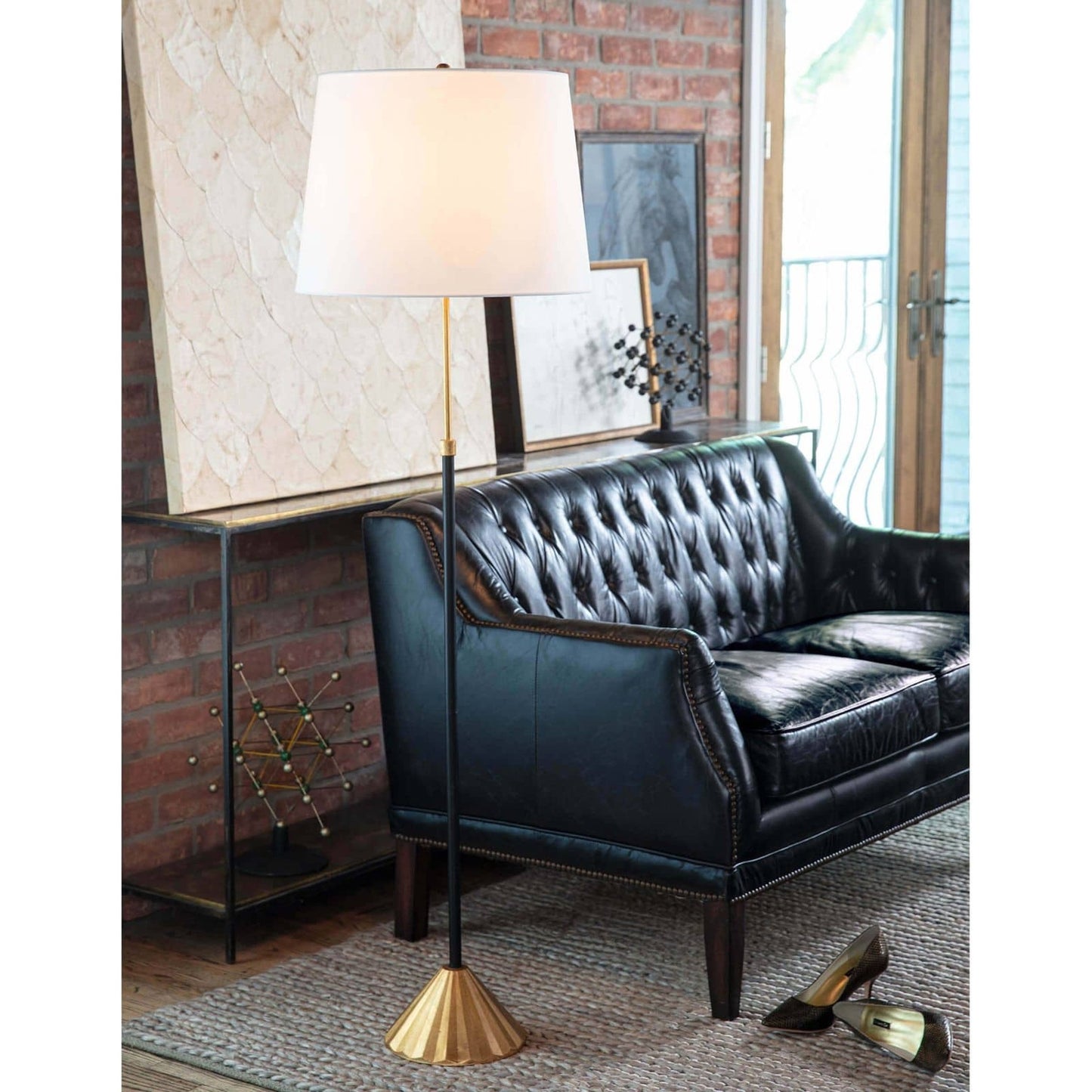 009 S-341661 | Lifestyle | Parasol Floor Lamp by Regina Andrew in gold and gold leaf. Made from aluminum in a modern style.