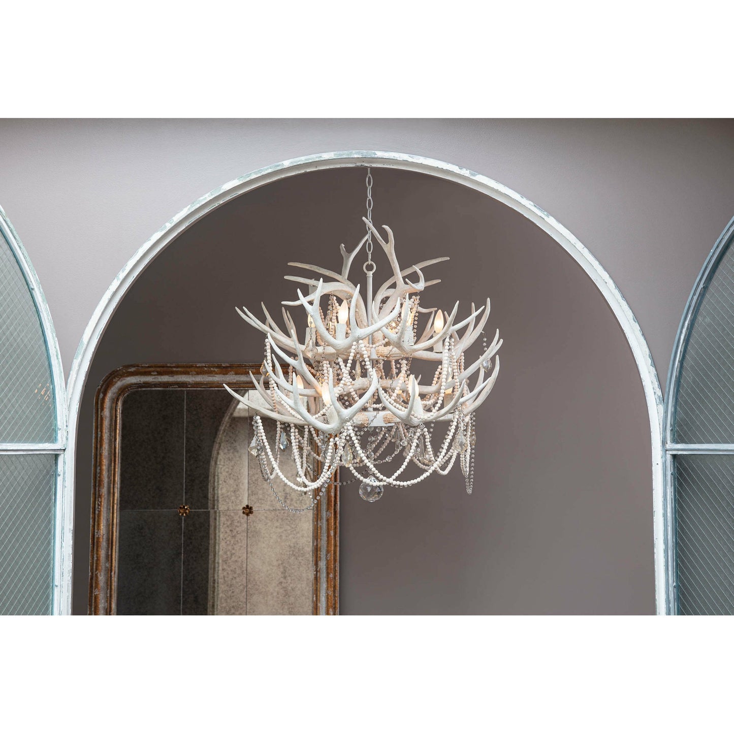 005 S-341541 | Lifestyle | Cheyanne Antler Chandelier by Regina Andrew in white, natural and white. Made from resin in a rustic style.