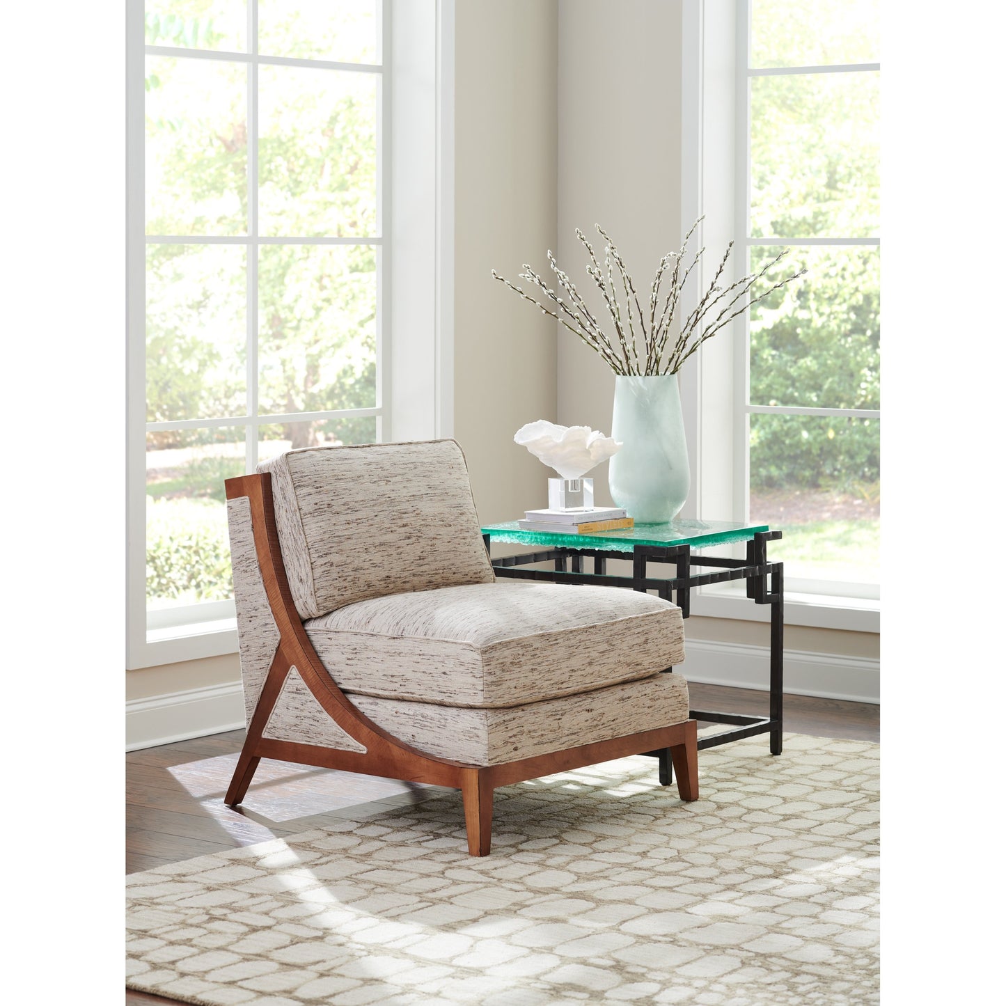 007 SR-836144 | Lifestyle | Hermes Reef Glass Top End Table by Tommy Bahama Home. Made from unique in a modern style.