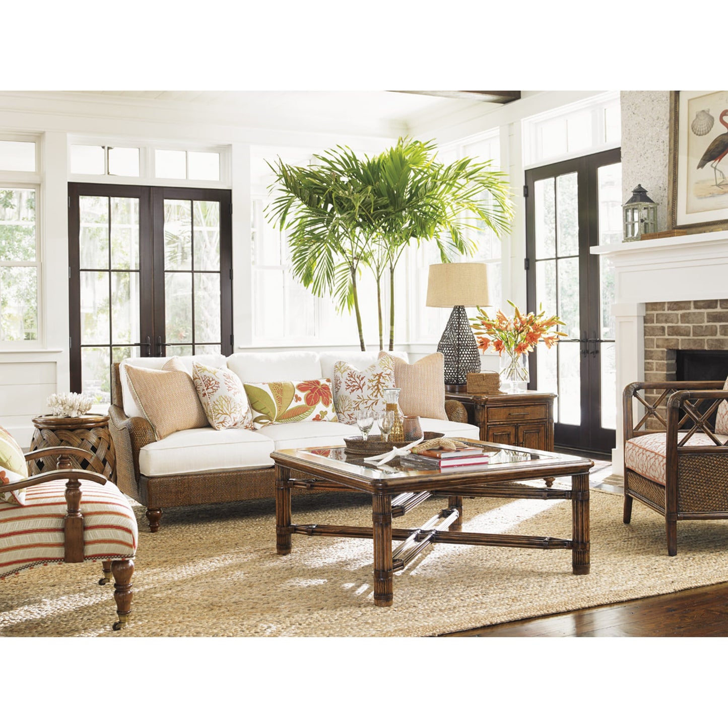 004 SR-836000 | Lifestyle | Capri Cocktail Table by Tommy Bahama Home. Made from unique in a coastal style.