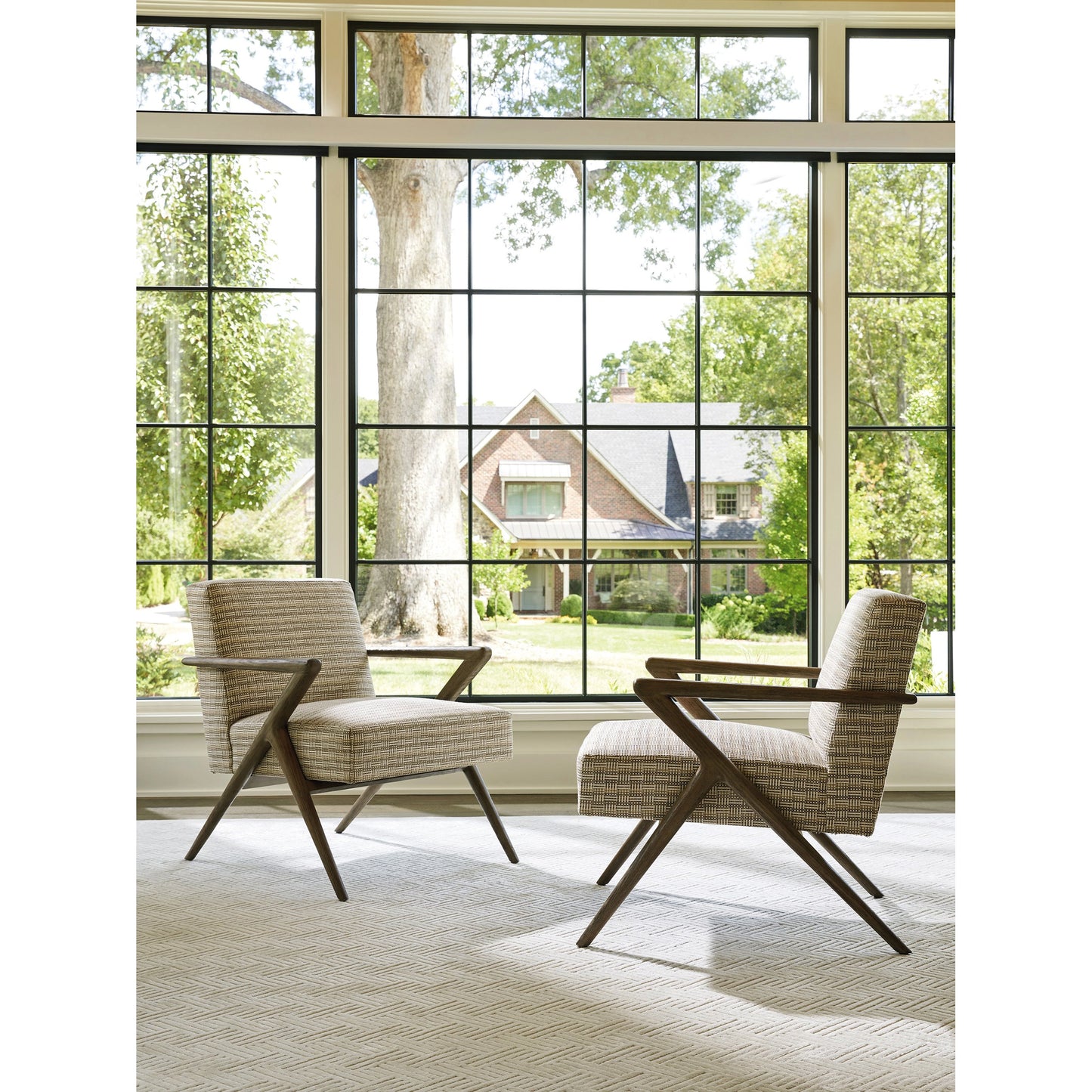 003 SI-2013259 | Lifestyle | Tanzania Chair by Lexington in marlena. Made from unique in a modern style.