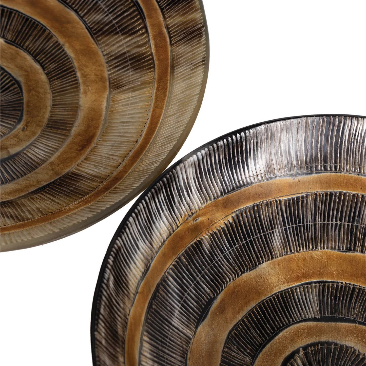 001 SI-2629017 | Closeup | Seville Horn Bowl by Regina Andrew in brown and natural. Made from horn in a unique style.