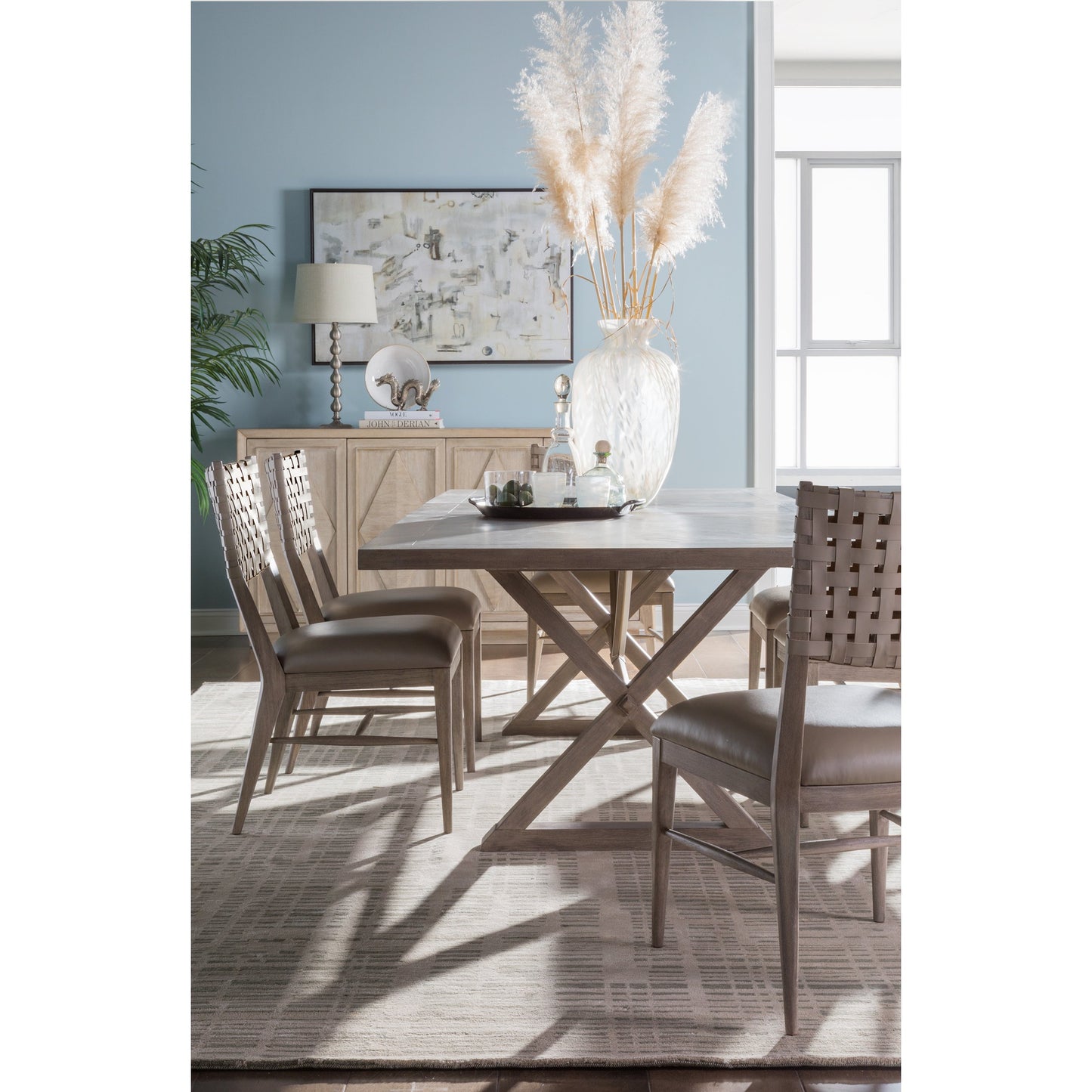 007 SR-834461 | Lifestyle | Milo Leather Side Chair by Artistica Home. Made from unique in a modern style.