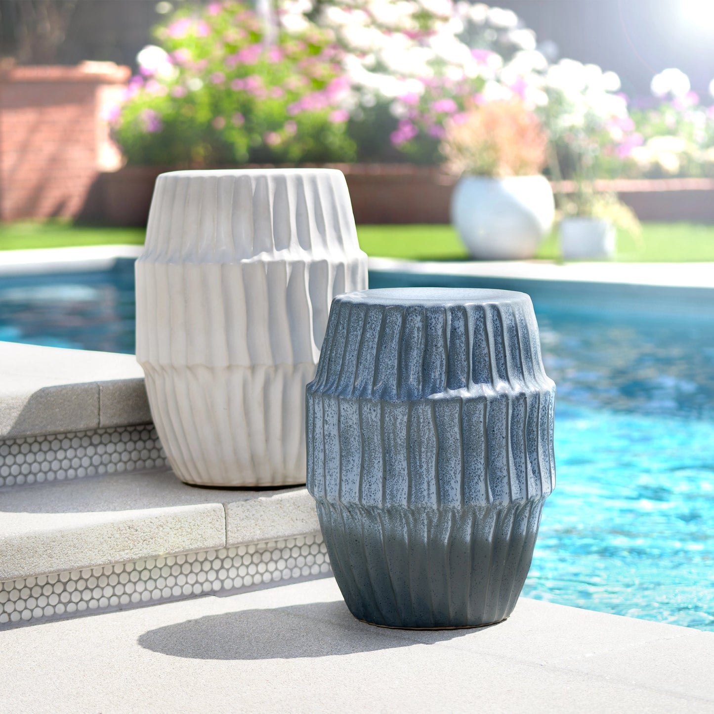 008 SR-867083 | Lifestyle | Algae Side Table by Jamie Young. Made from ceramic in a eclectic & global style.