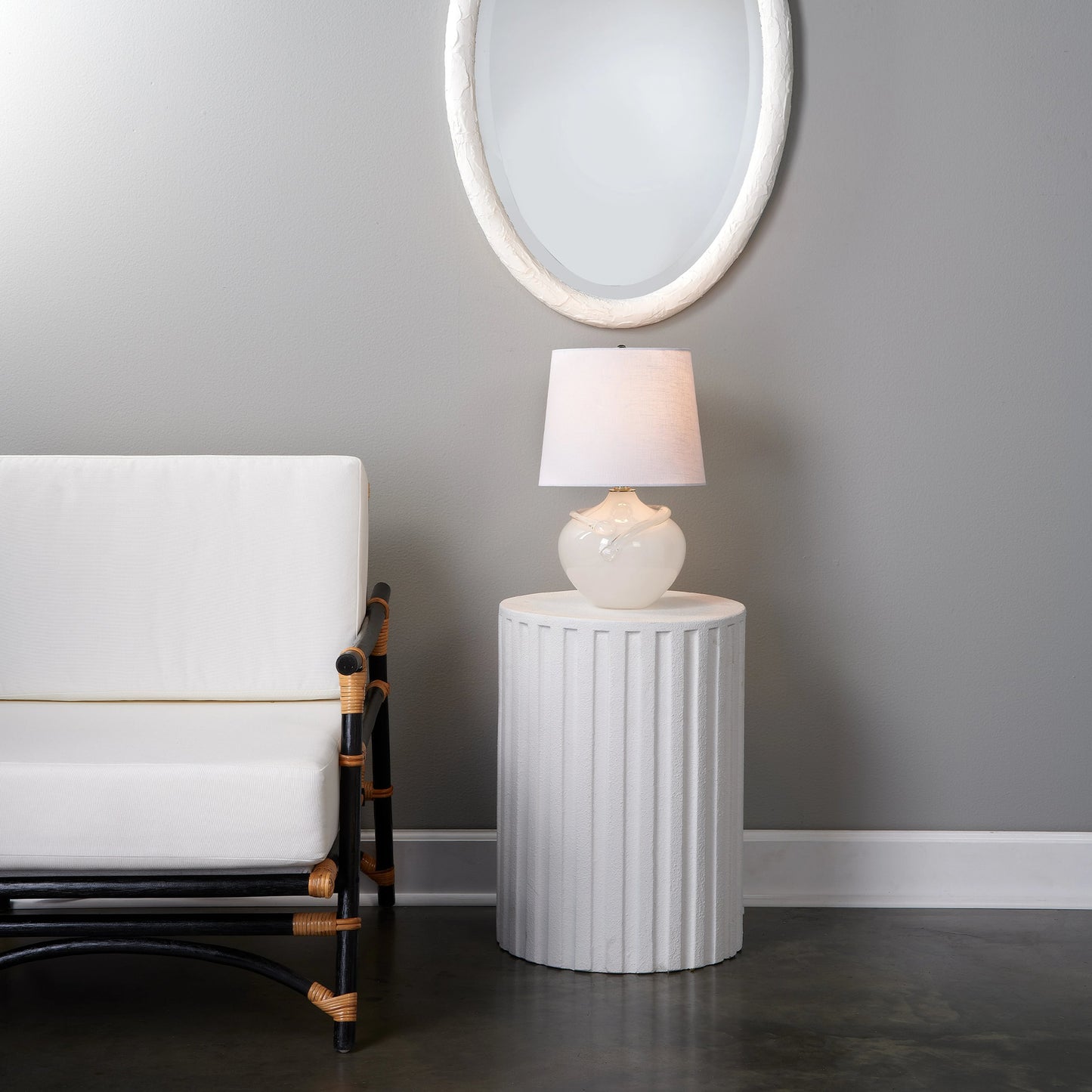 005 SI-1782487 | Lifestyle | Fluted Column Side Table by Jamie Young in white. Made from cement in a modern style.