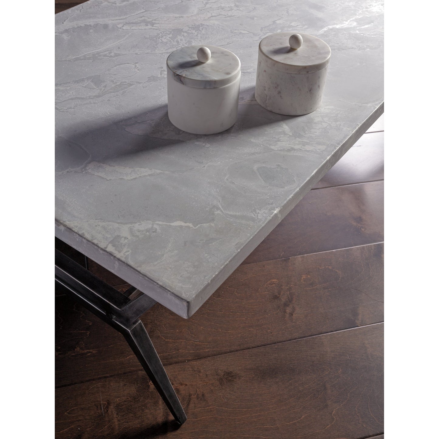 005 SR-834260 | Lifestyle | Cirro Cocktail by Artistica Home in gray. Made from unique in a modern style.