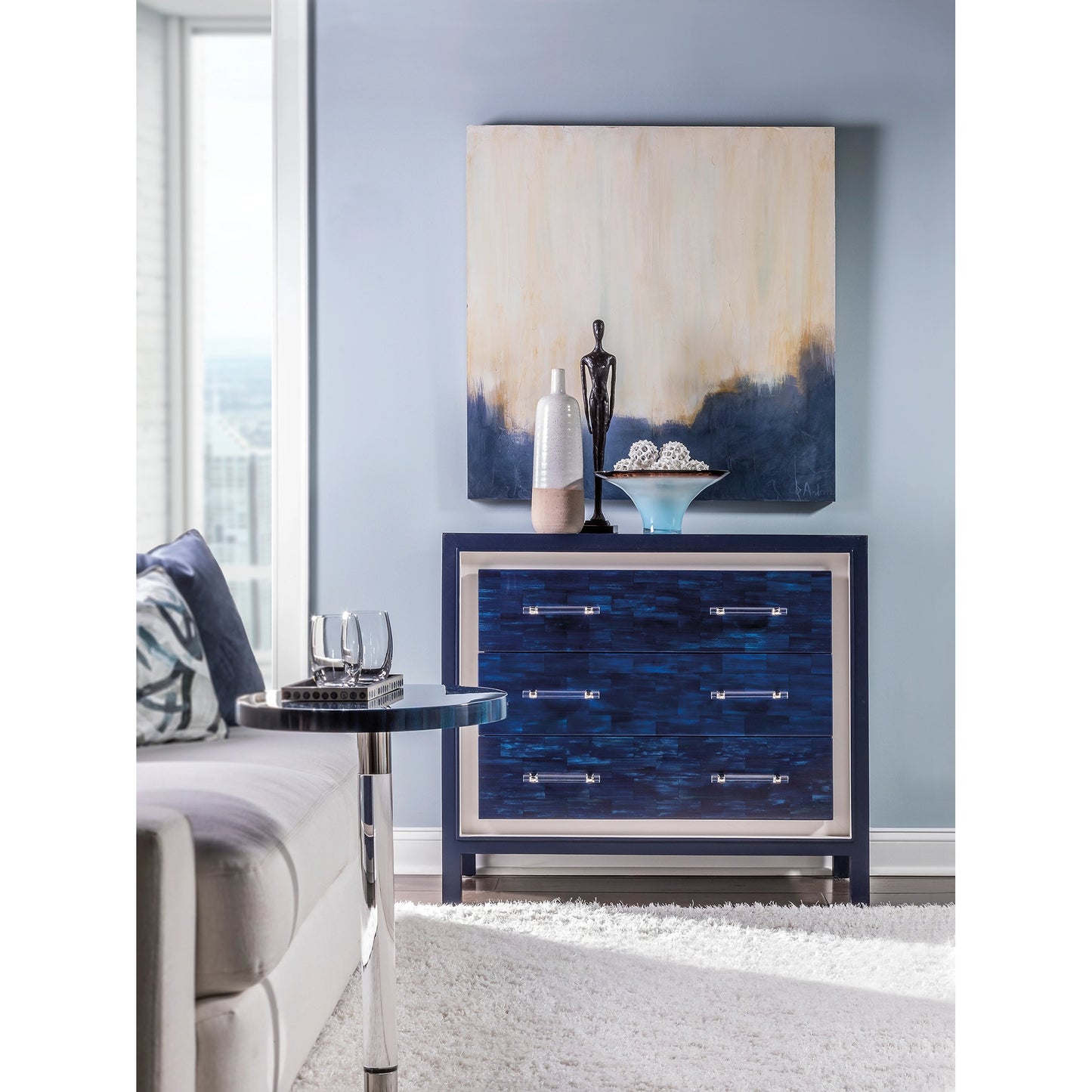 007 SR-834398 | Lifestyle | Invicta Hall Chest by Artistica Home in navy. Made from unique in a modern style.