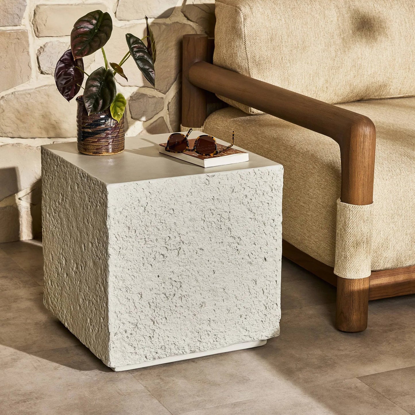 009 SI-1716337 | Lifestyle | Otero Outdoor Square End Table by Four Hands in blanc white, matte white. Made from concrete in a modern style.