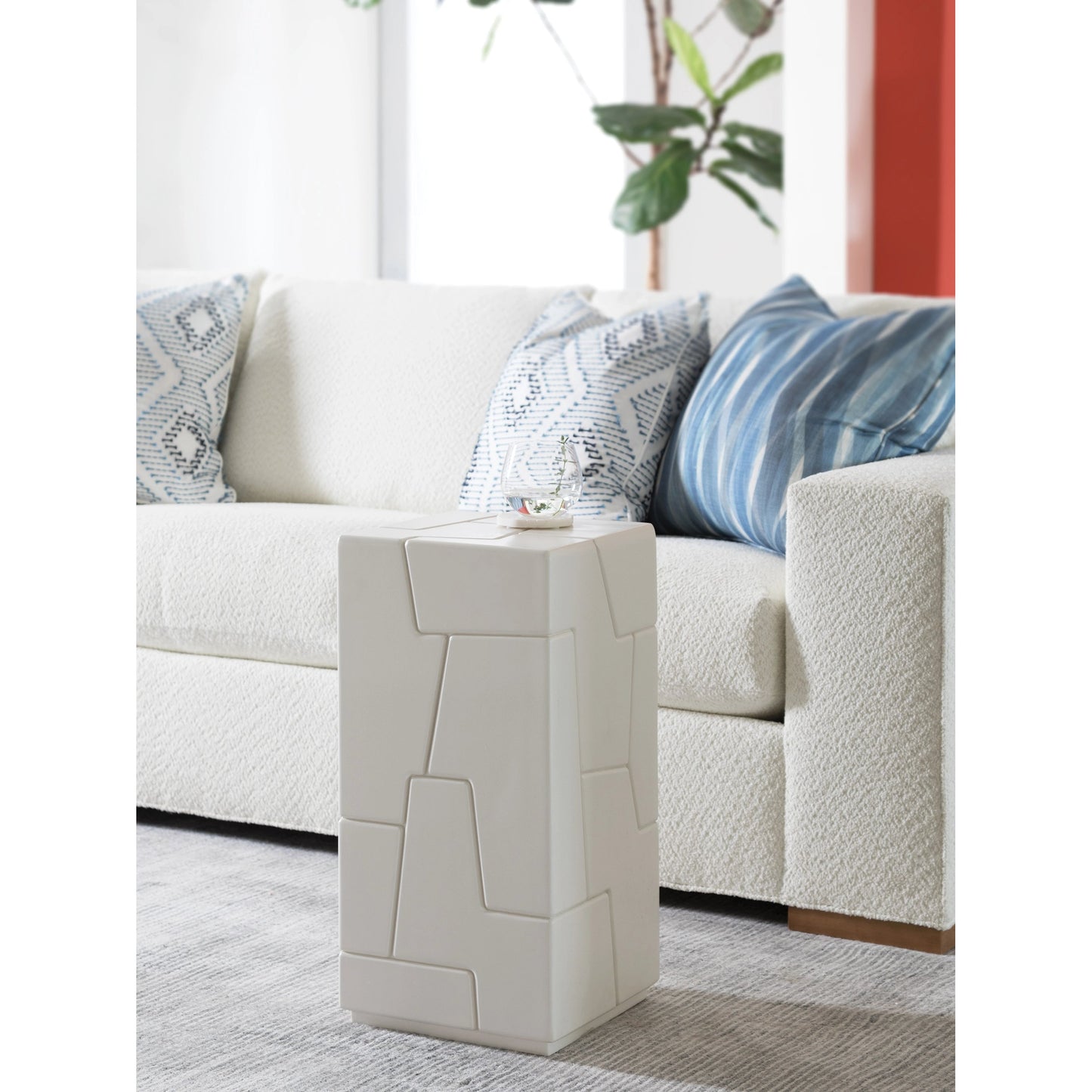 003 SI-1962902 | Lifestyle | Mar Monte Square Spot Table by Artistica Home in ivory. Made from unique in a modern style.