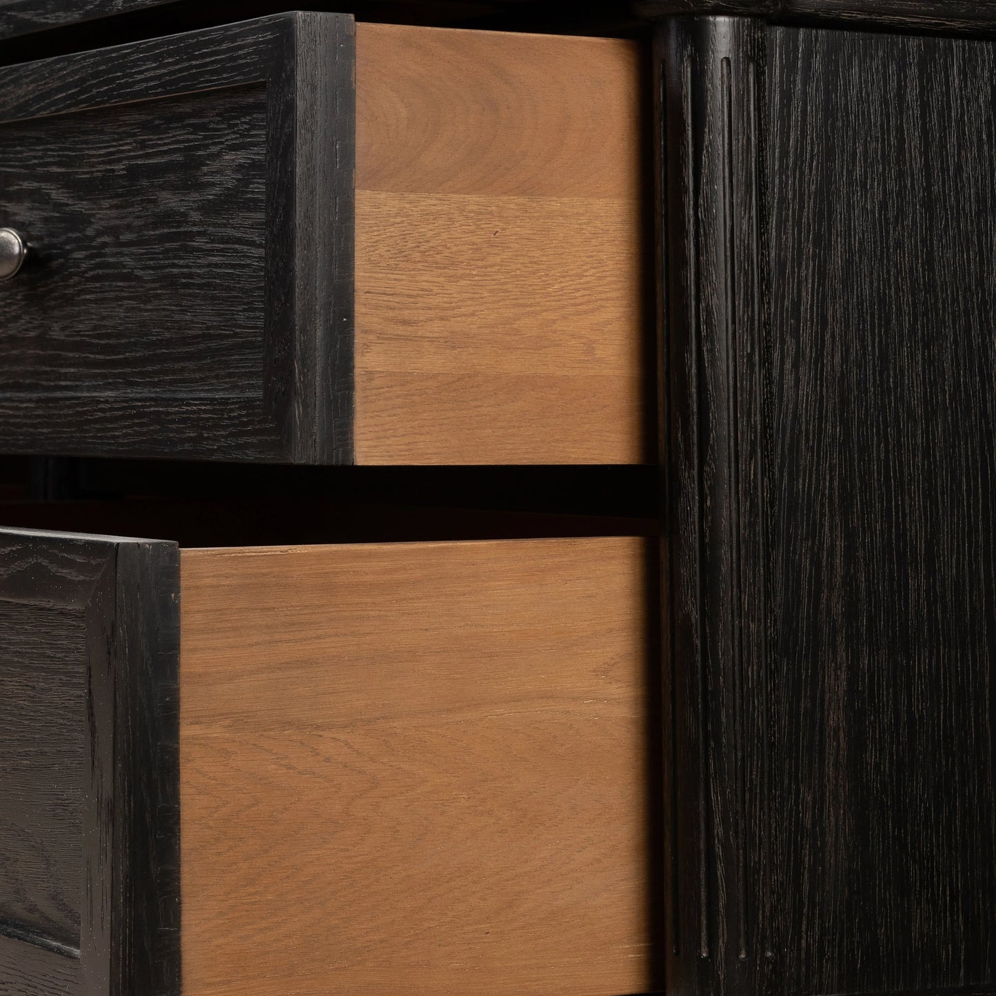024 SI-2002049 | Additional Silo | Toulouse 9 Drawer Dresser by Four Hands. Made from solid oak, oak veneer, zinc alloy in a modern style.