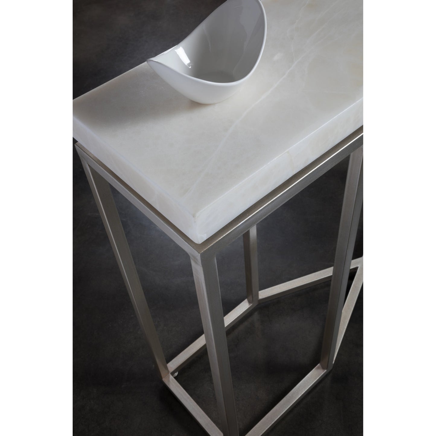 003 SI-2136951 | Closeup | Vara Console Table by Artistica Home in champagne silver leaf. Made from unique in a modern style.