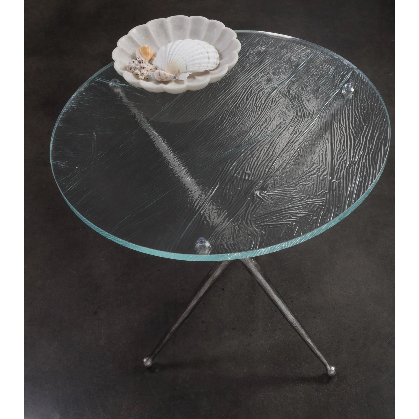 004 SI-2243930 | Lifestyle | Marcus Silver Round End Table by Artistica Home in silver leaf. Made from unique in a unique style.